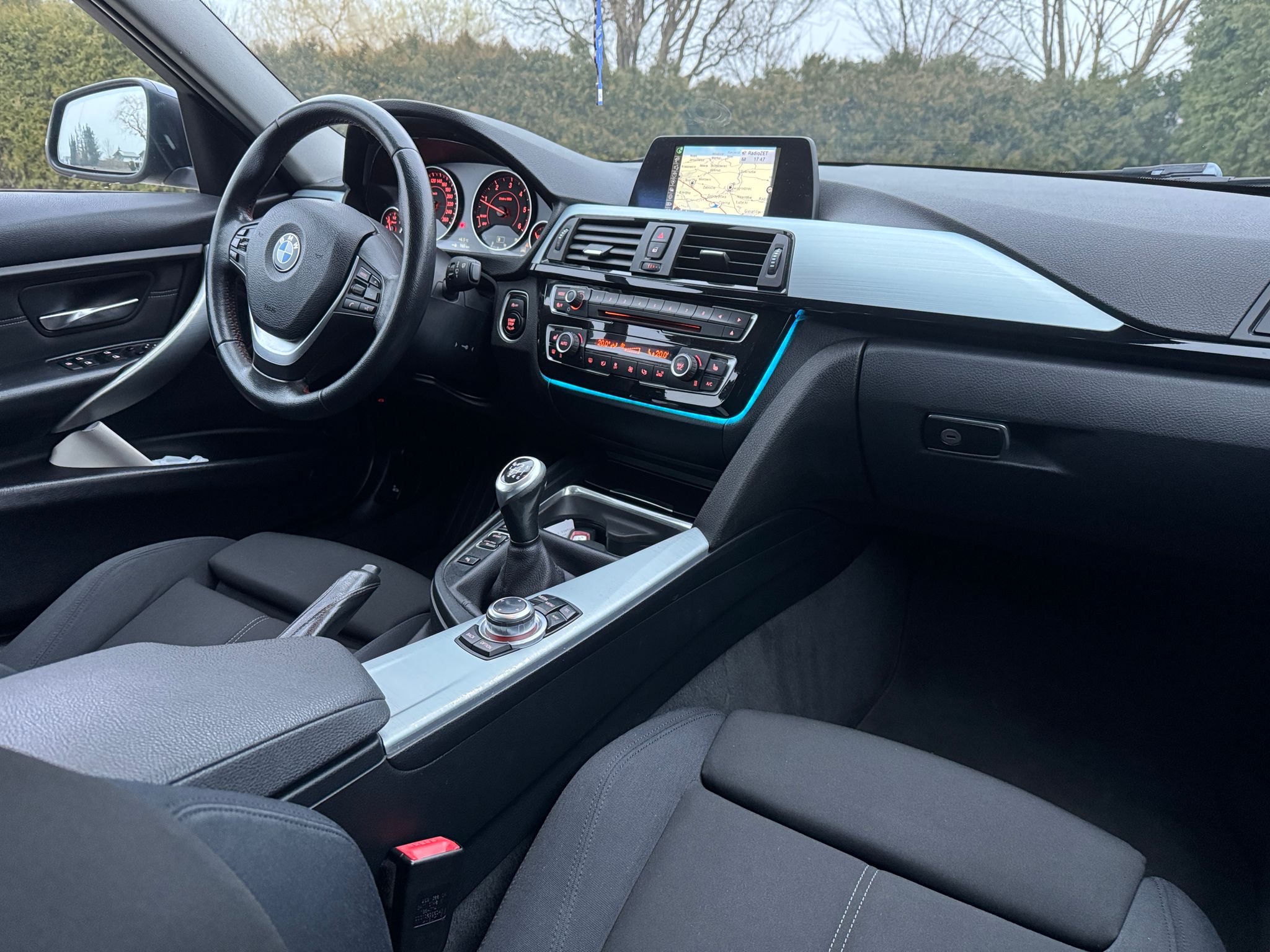 mauto BMW 318 Touring Sport-Line 143KM