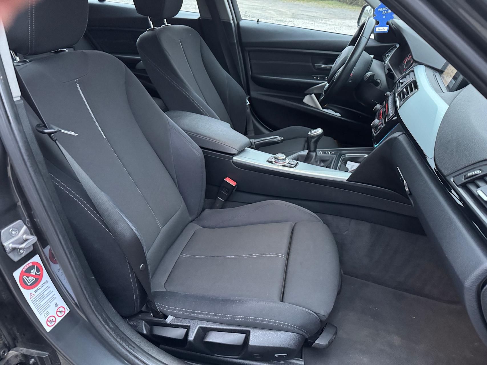 mauto BMW 318 Touring Sport-Line 143KM