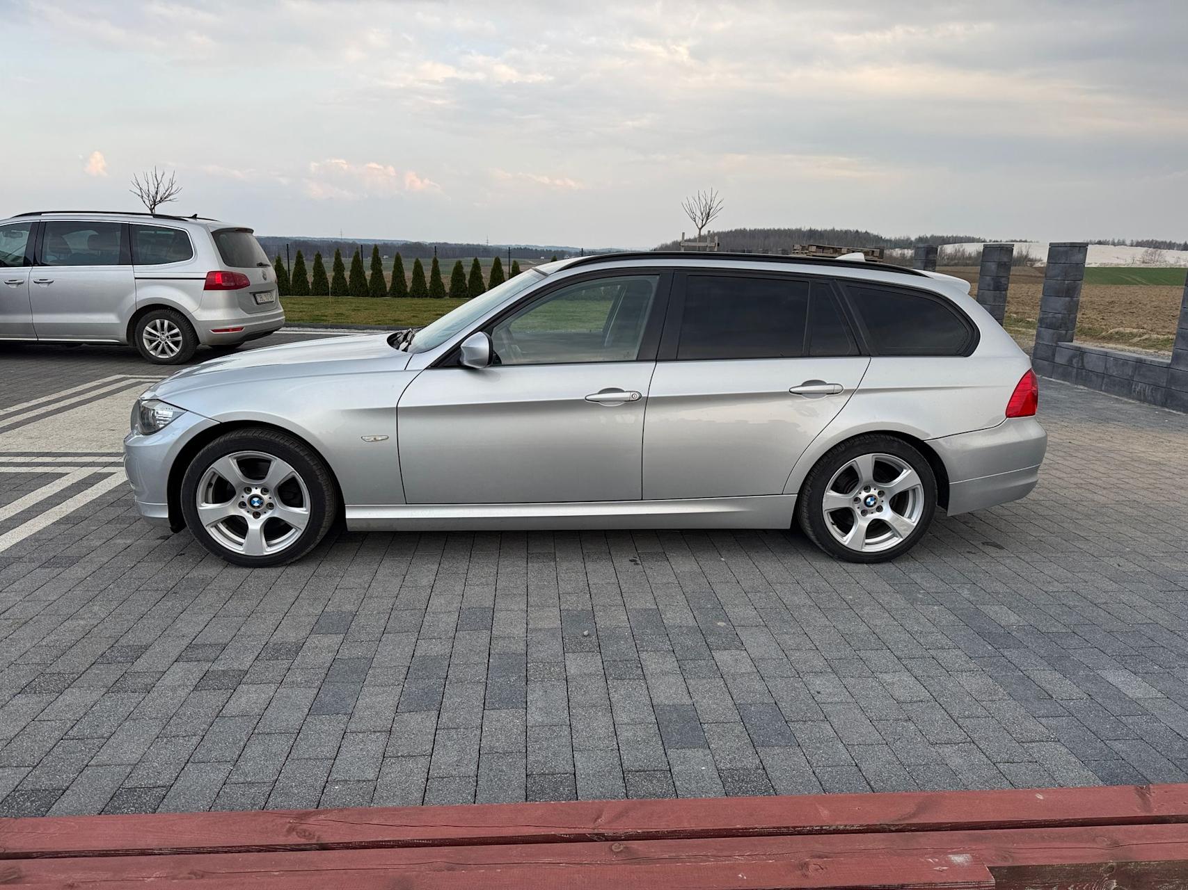mauto BMW 318D Touring Edition Exclusive 143KM