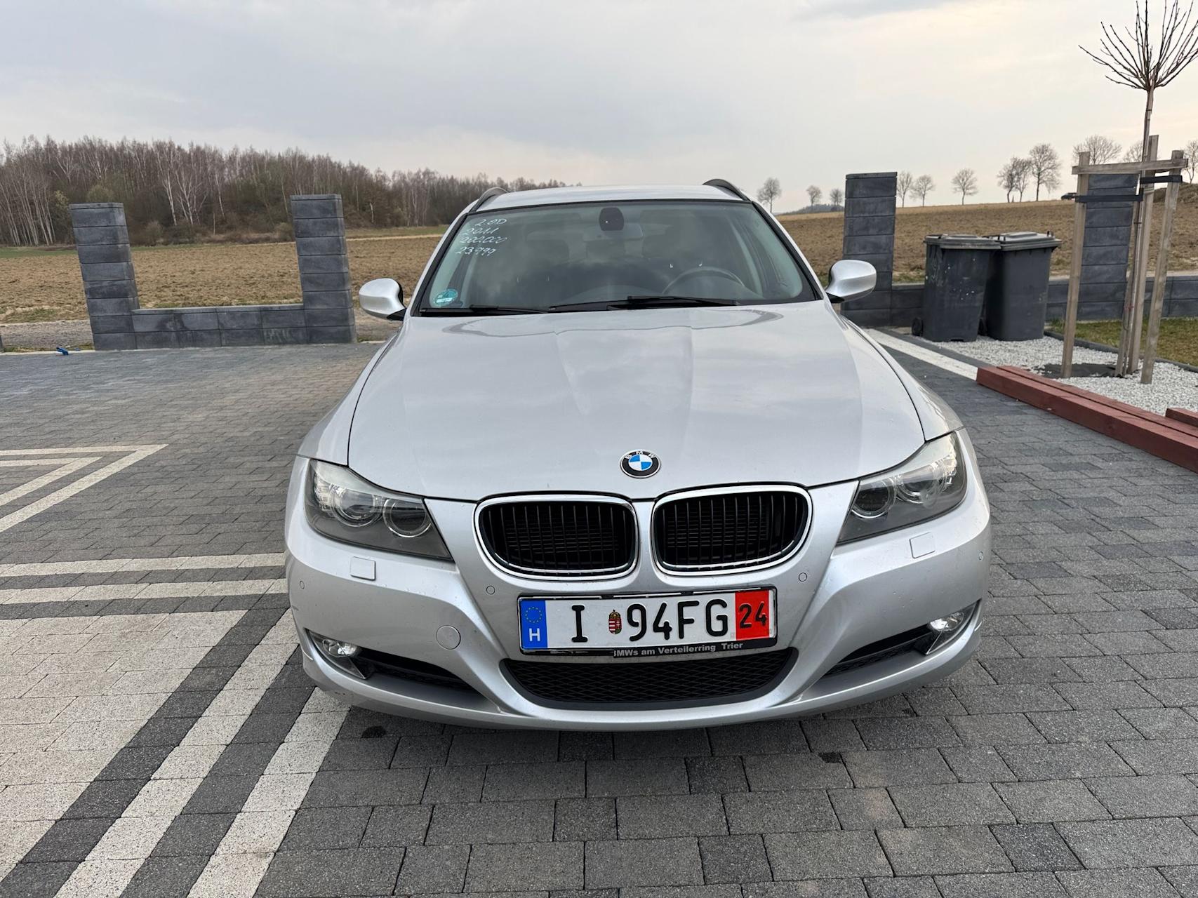 mauto BMW 318D Touring Edition Exclusive 143KM