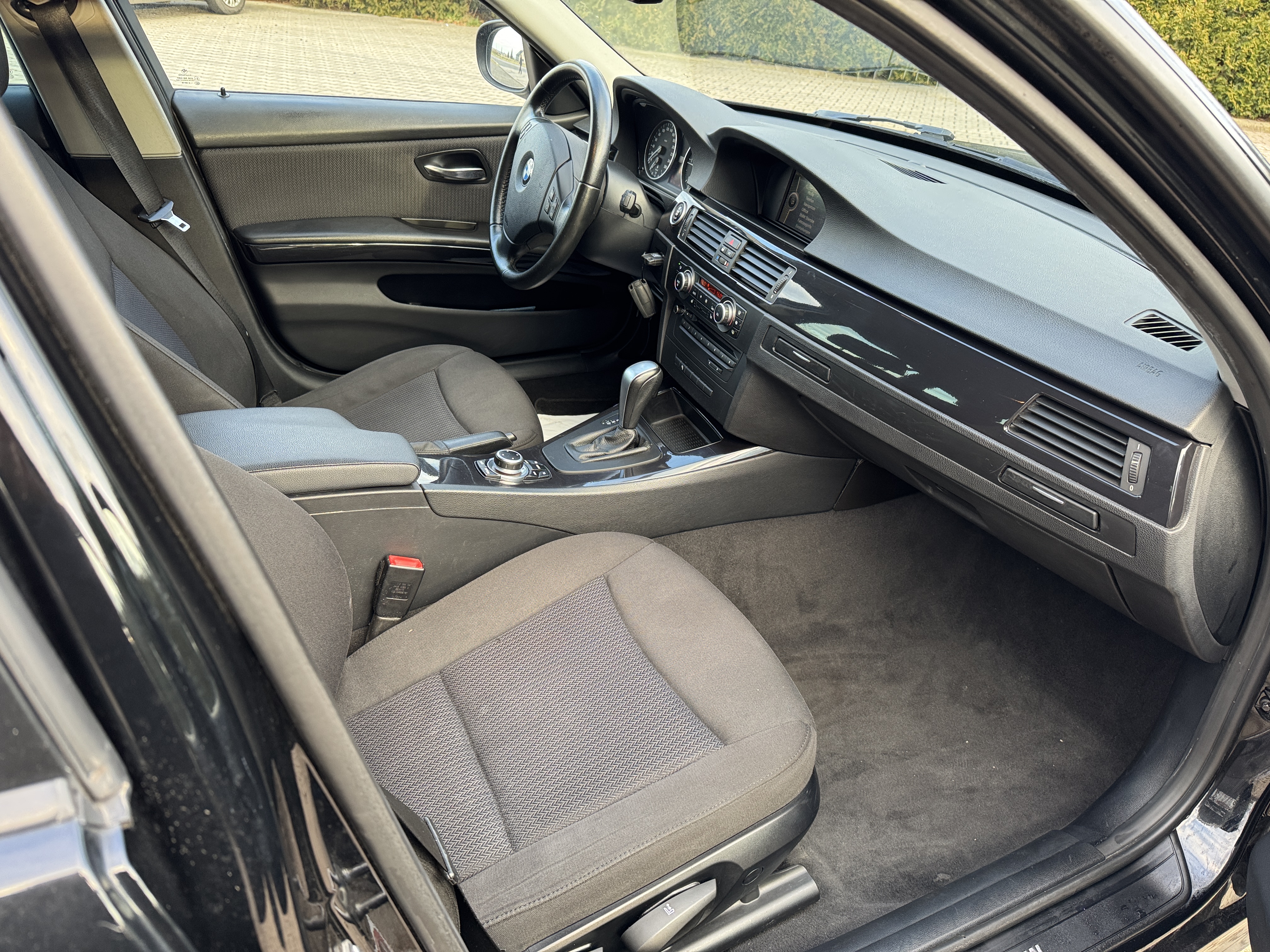 mauto BMW E91 320D TOURING AUTOMAT 184KM