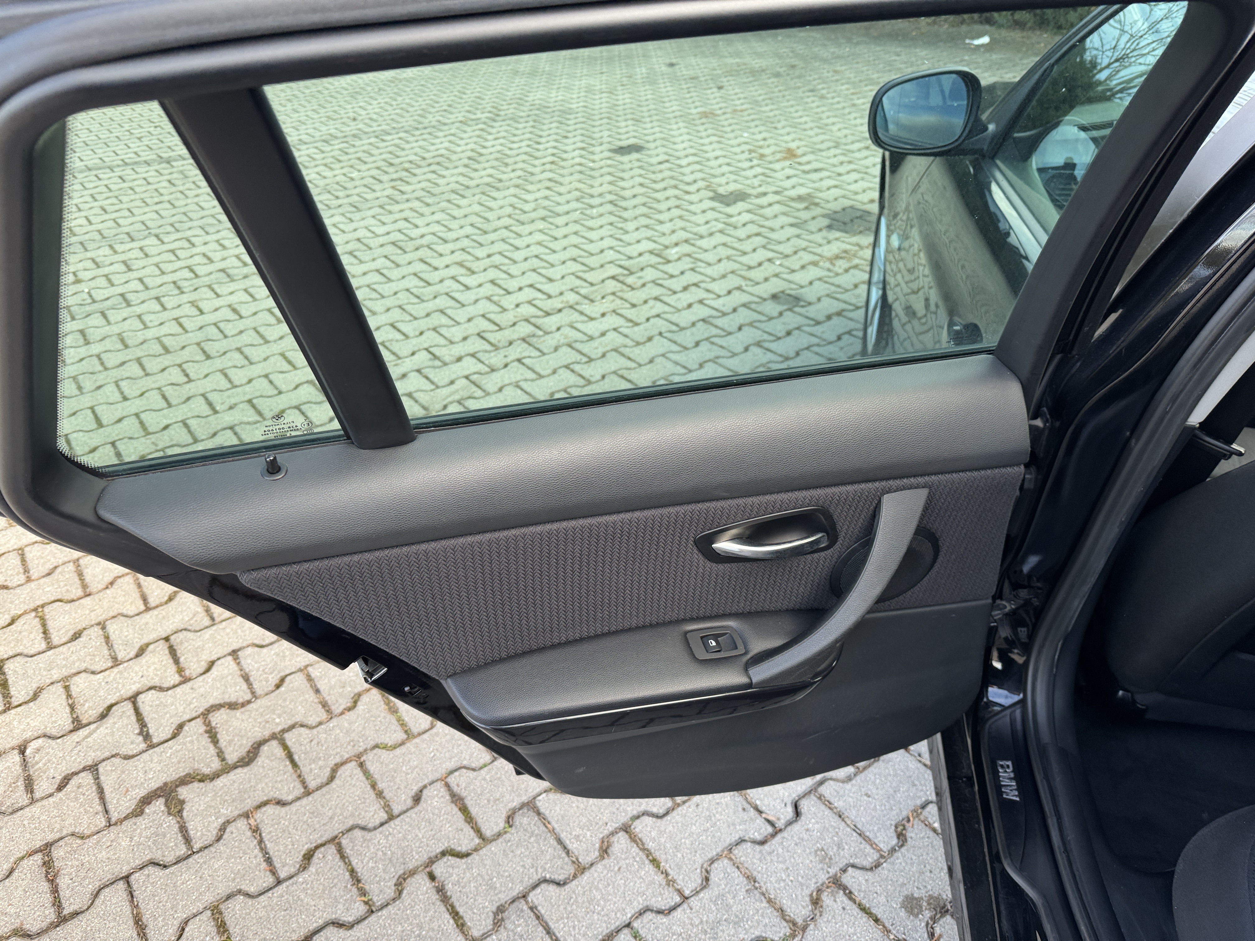 mauto BMW E91 320D TOURING AUTOMAT 184KM