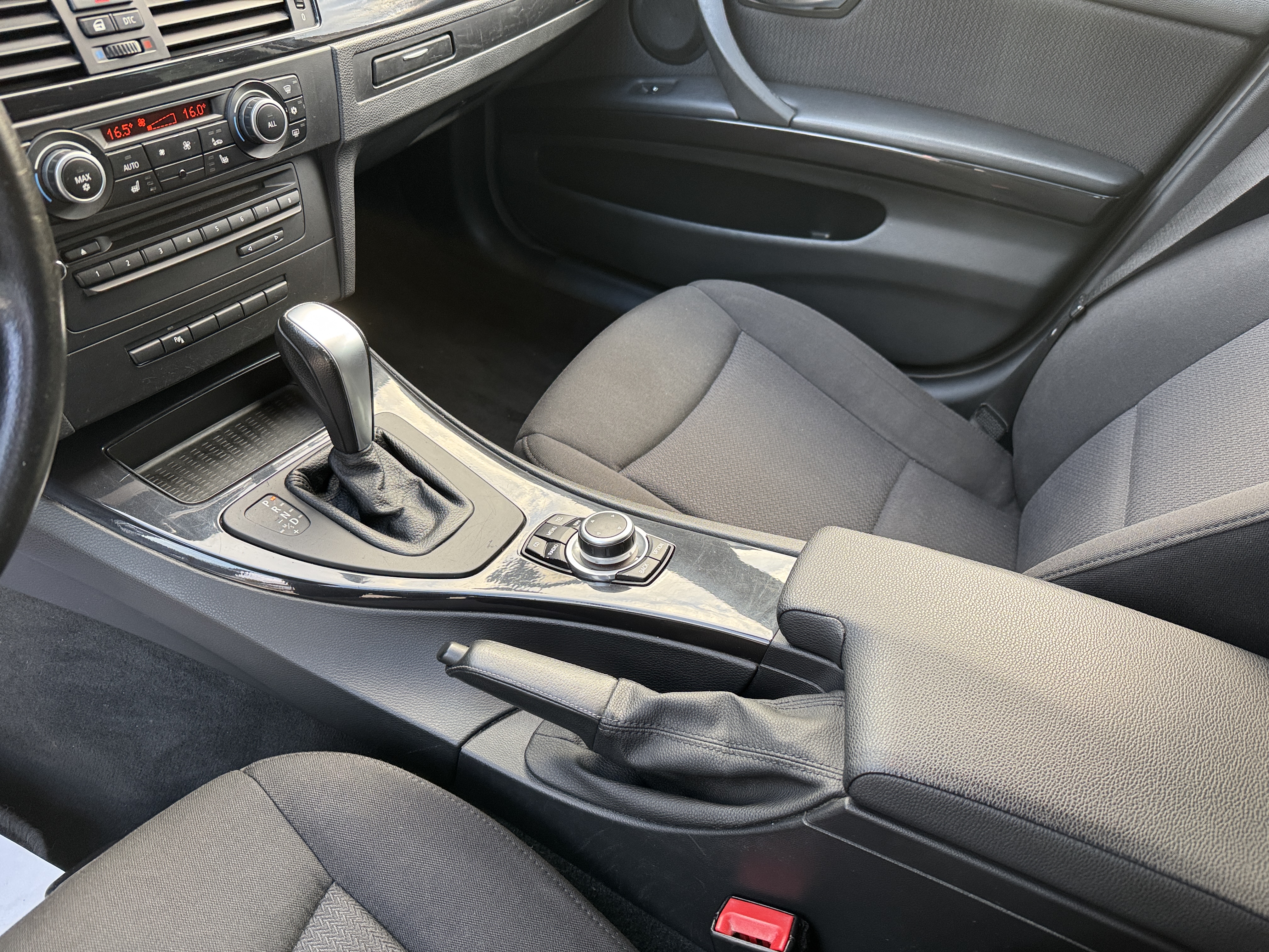 mauto BMW E91 320D TOURING AUTOMAT 184KM