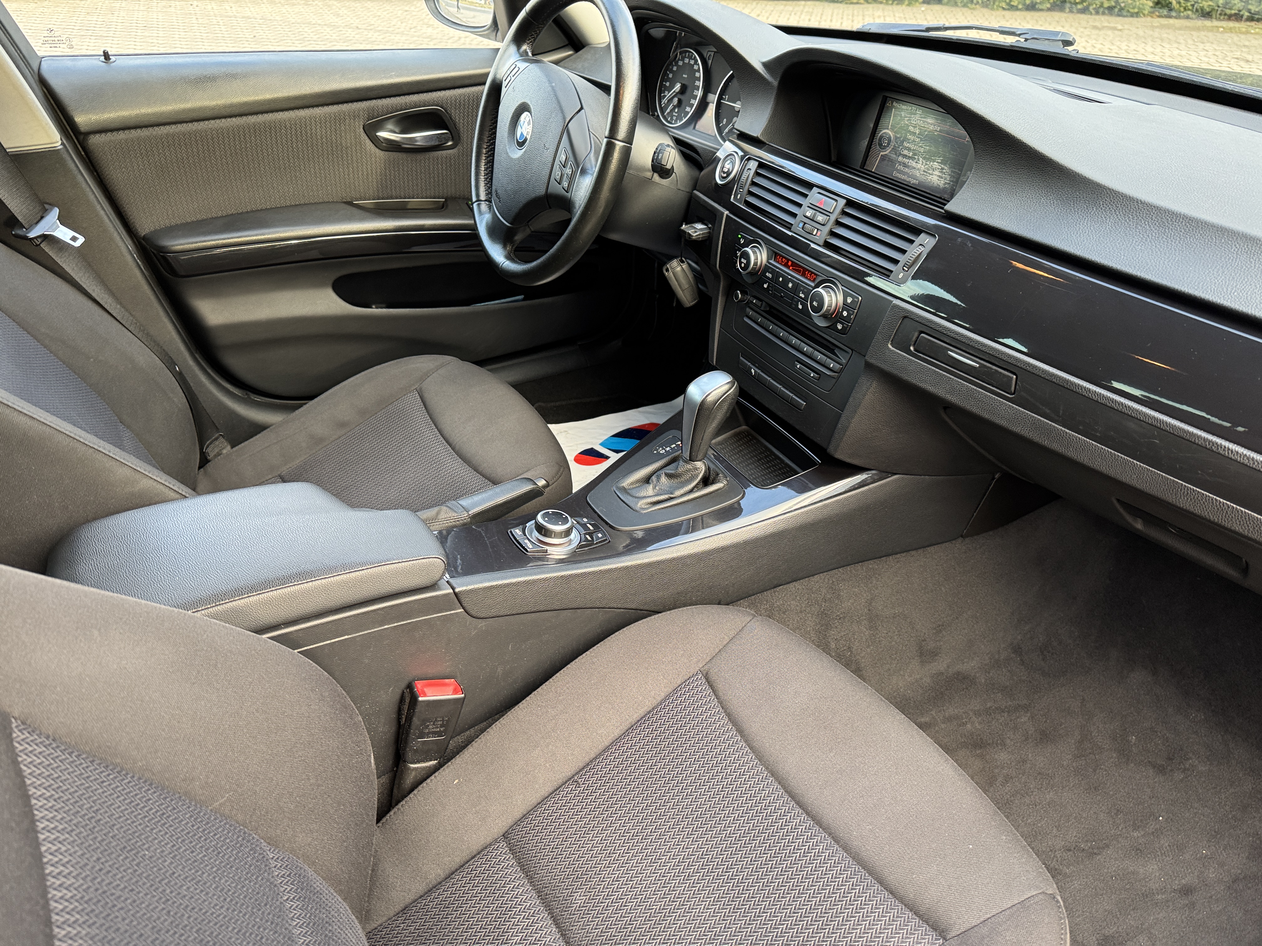 mauto BMW E91 320D TOURING AUTOMAT 184KM