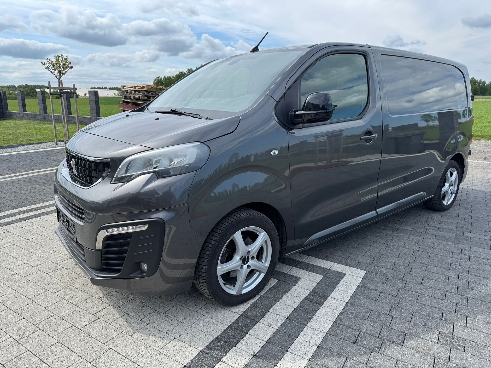 mauto PEUGEOT Expert 150KM