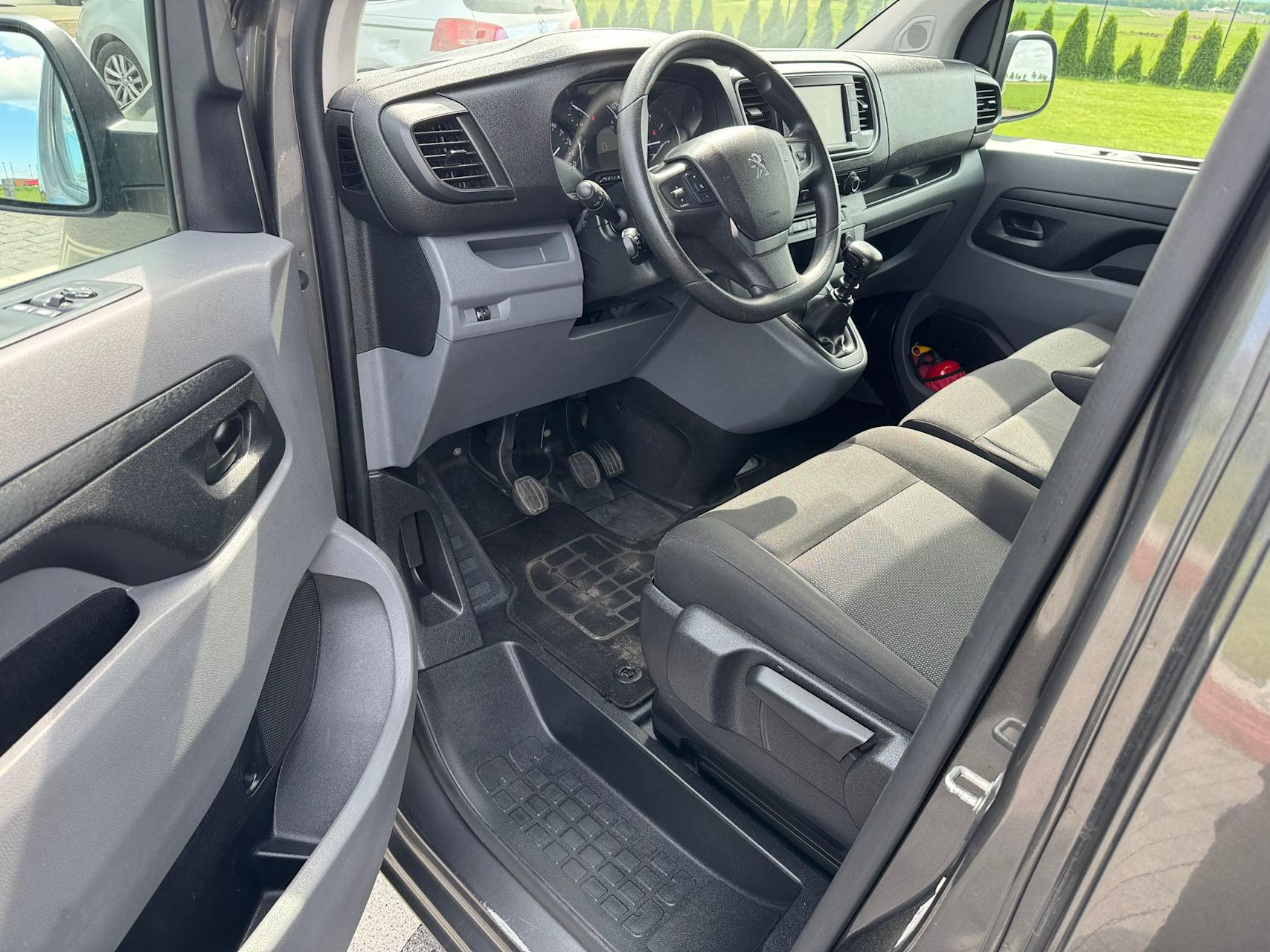 mauto PEUGEOT Expert 150KM