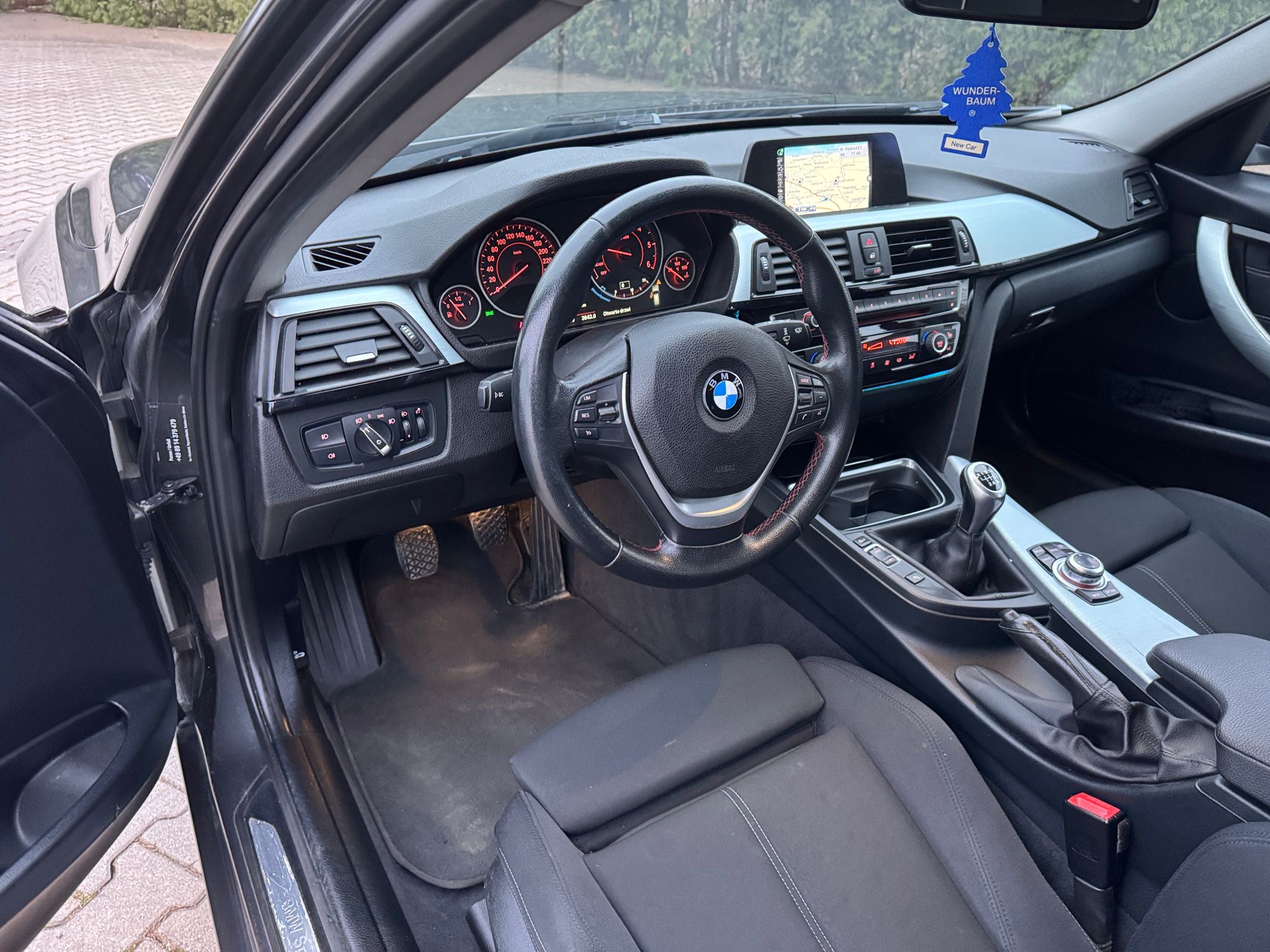 mauto BMW 318 Touring Sport-Line 143KM