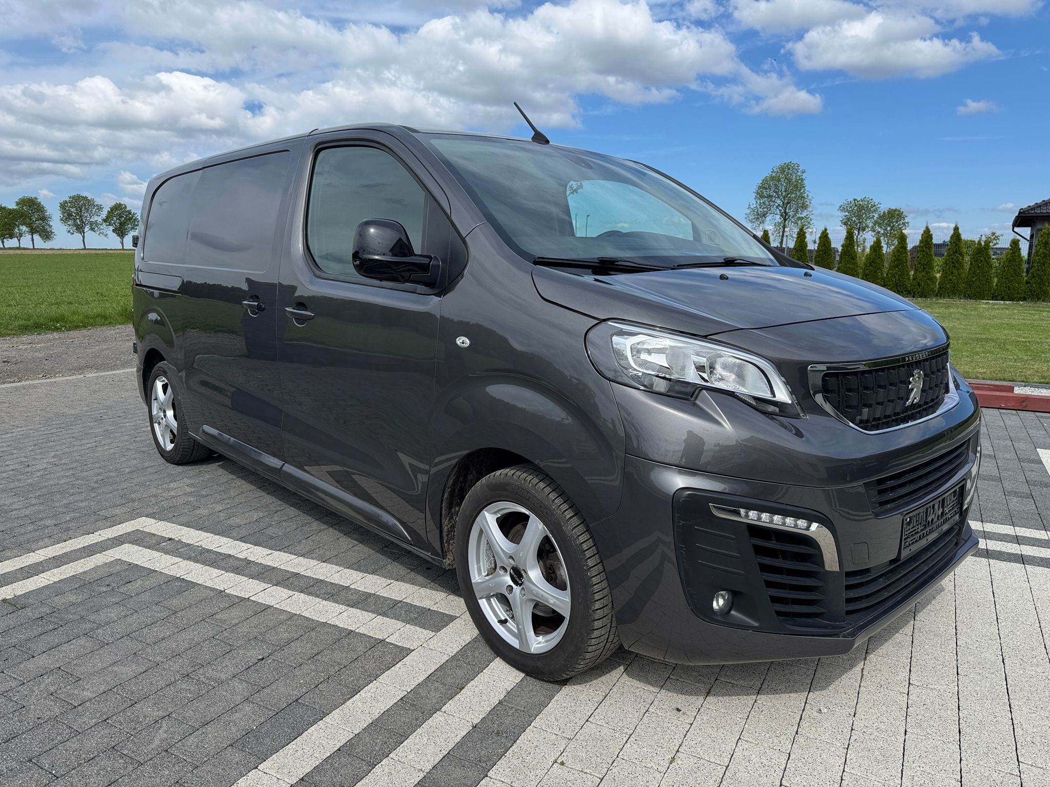 mauto PEUGEOT Expert 150KM