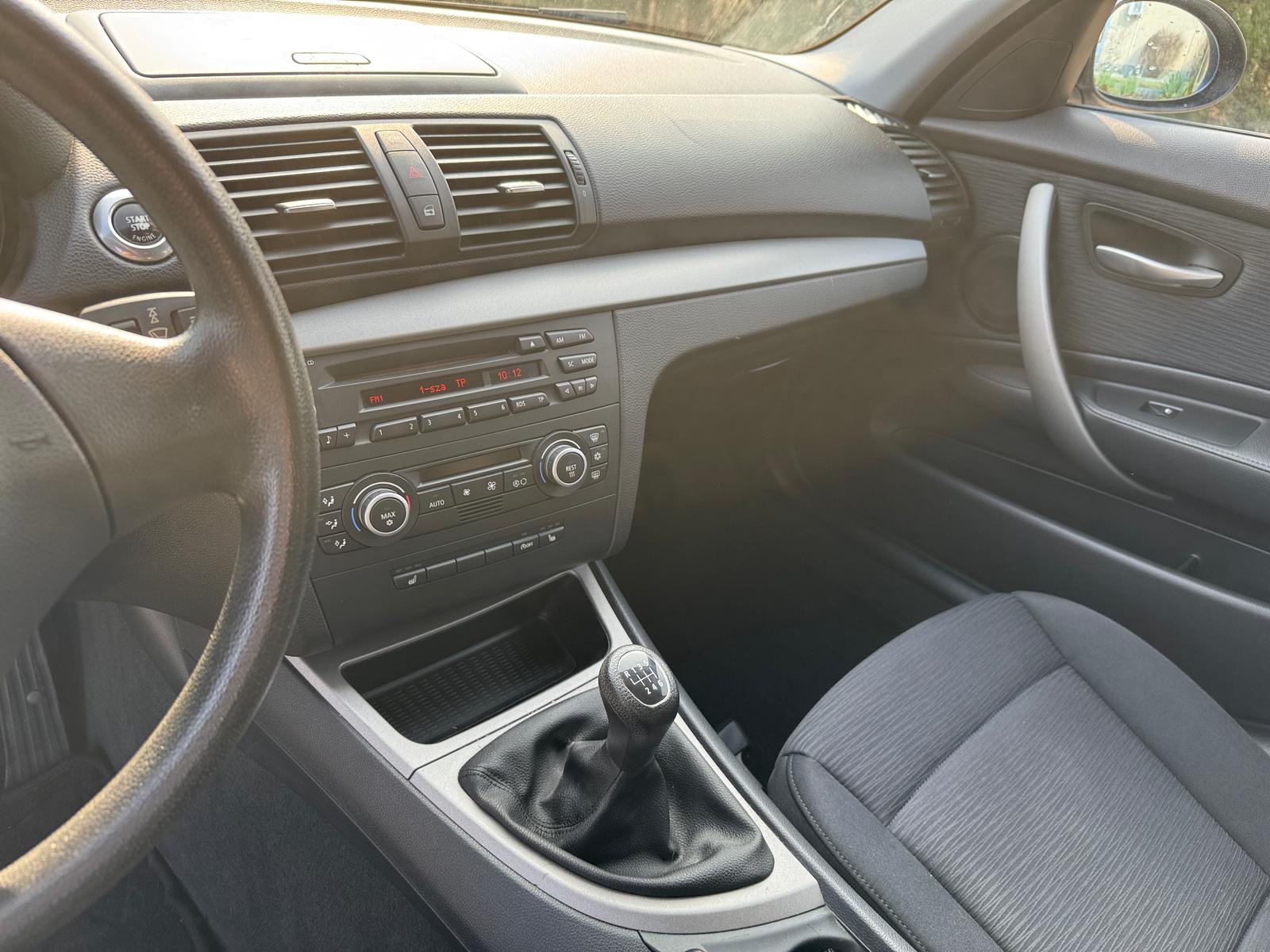 mauto BMW  1 e87 118D 143KM