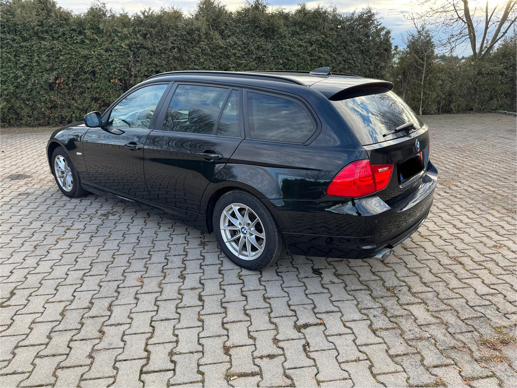 mauto BMW E91 320D TOURING AUTOMAT 184KM