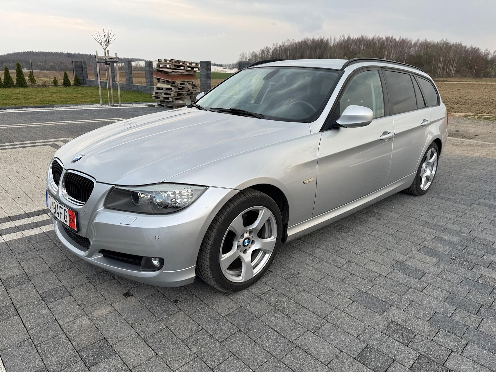 mauto BMW 318D Touring Edition Exclusive 143KM