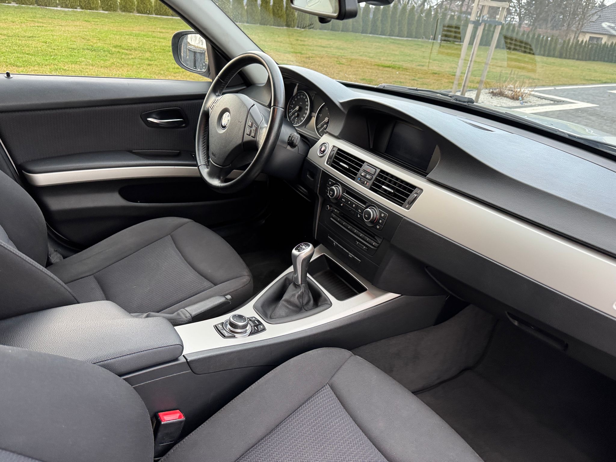 mauto BMW 318D Touring Edition Exclusive 143KM