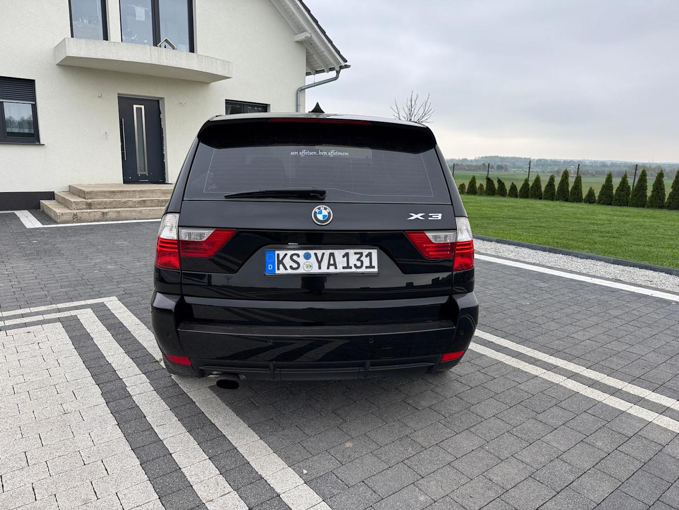 mauto BMW X3 czarna 177KM