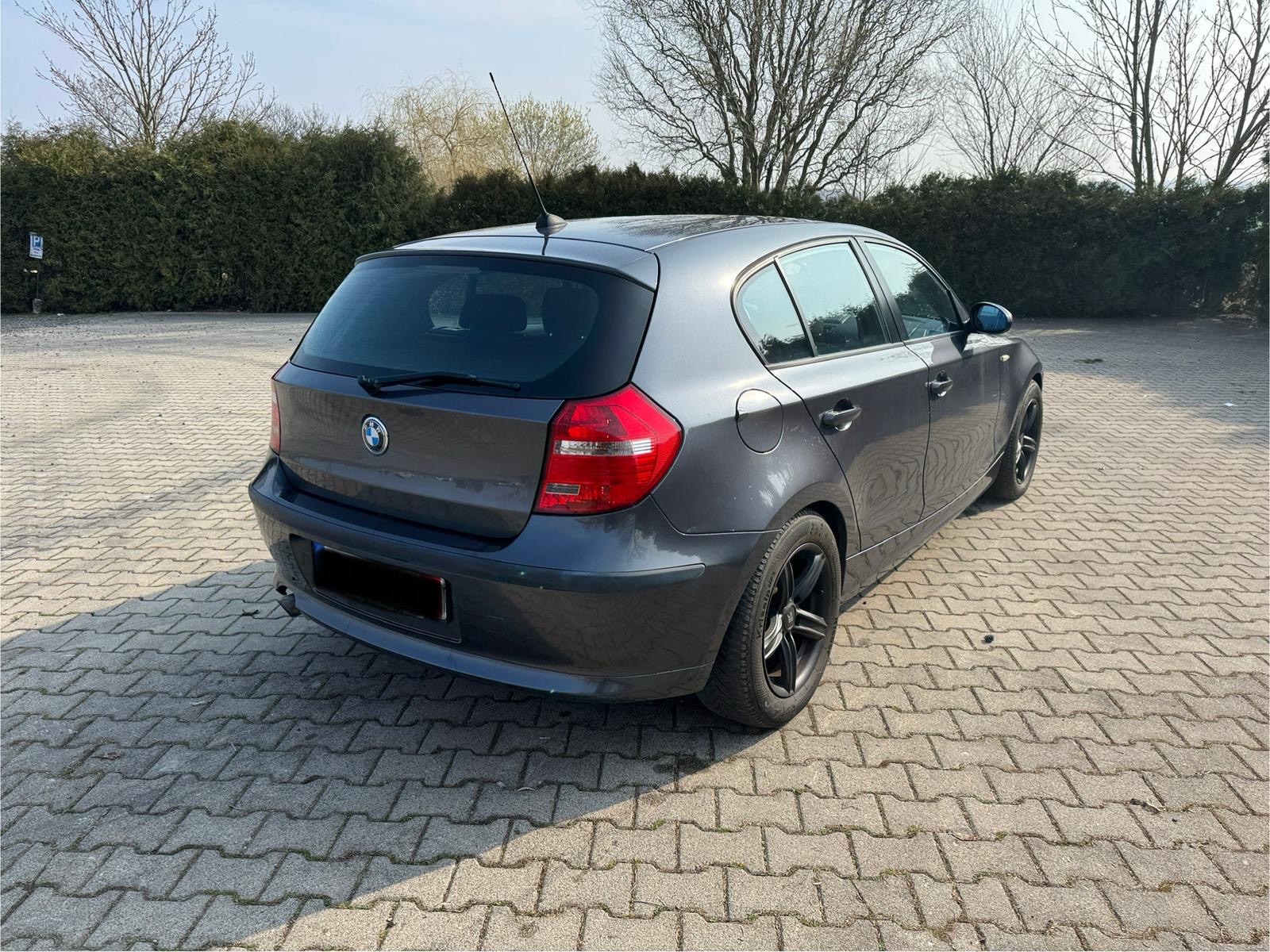 mauto BMW  1 e87 118D 143KM