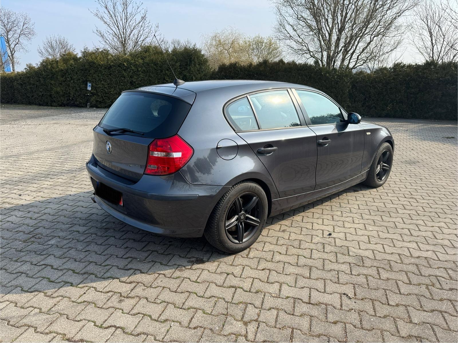 mauto BMW  1 e87 118D 143KM