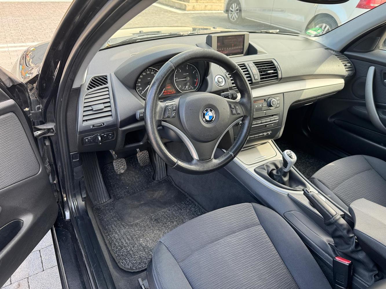 mauto BMW 118D 143KM