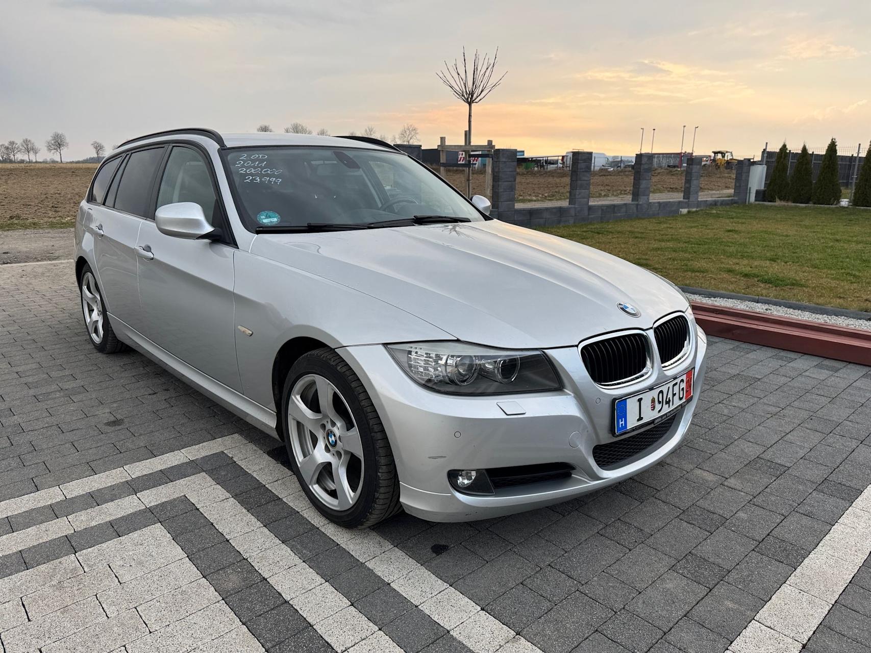 mauto BMW 318D Touring Edition Exclusive 143KM