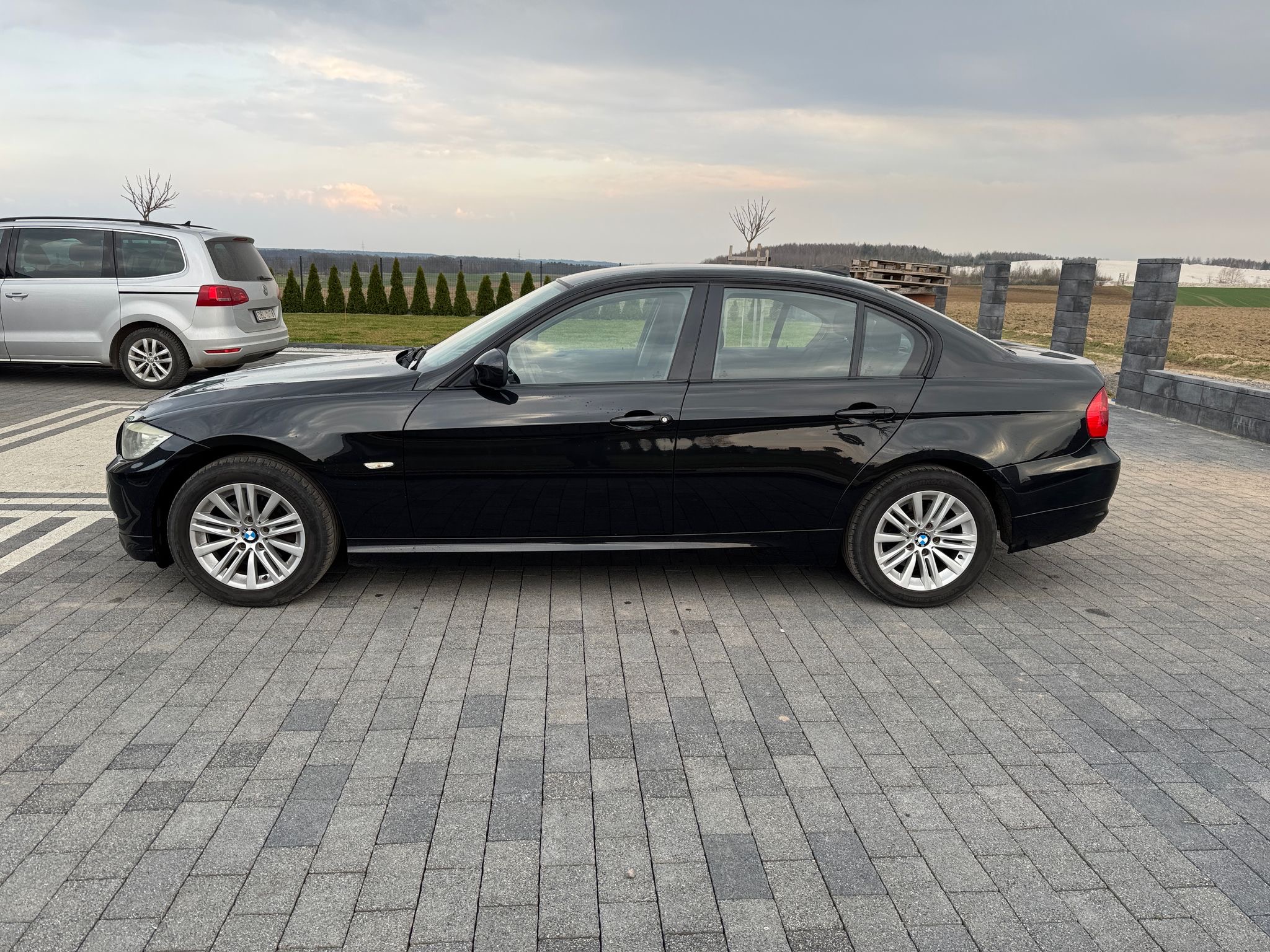 mauto BMW 318D sedan 280TKM 143KM