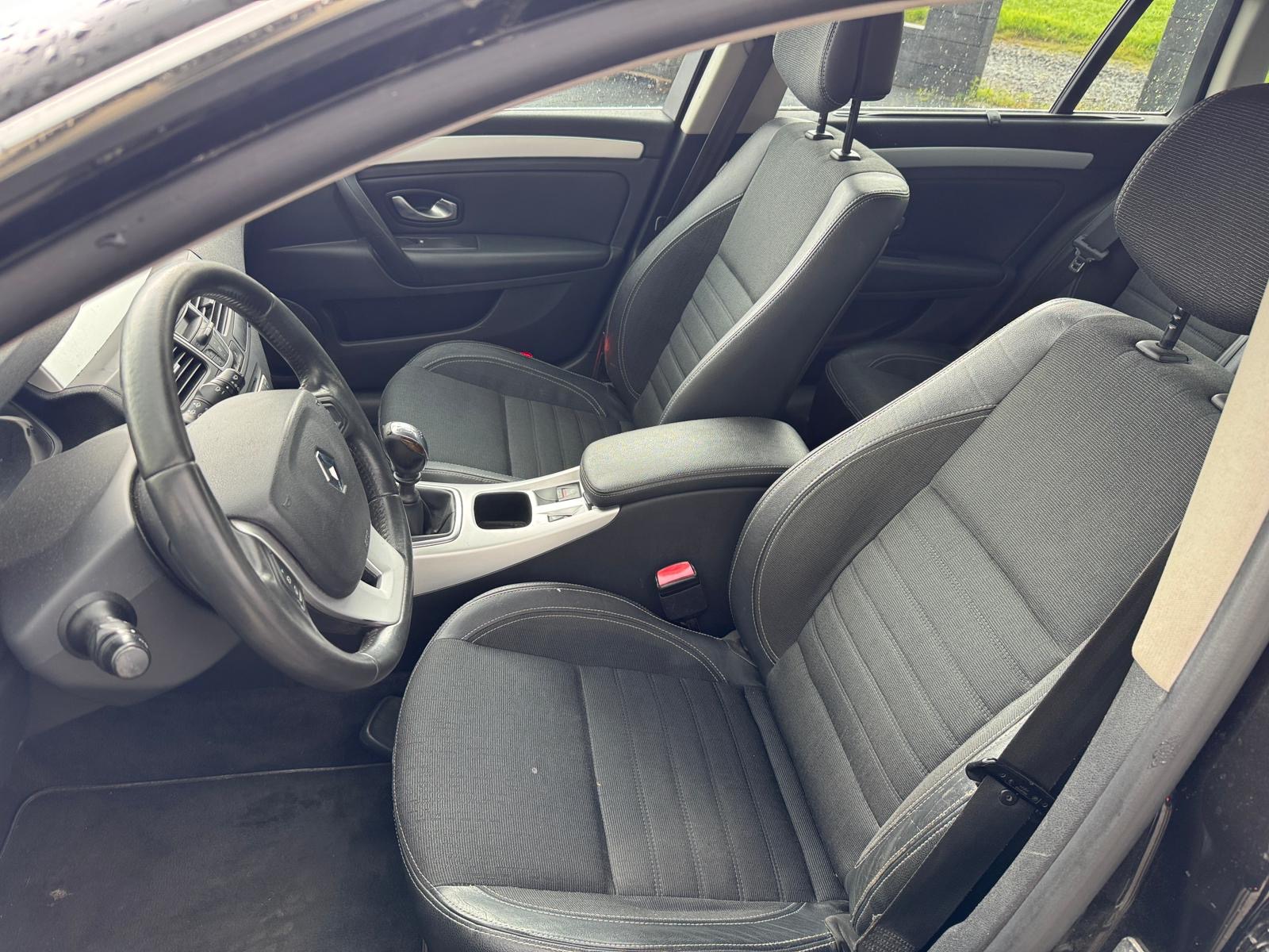 mauto RENAULT LAGUNA III 150KM