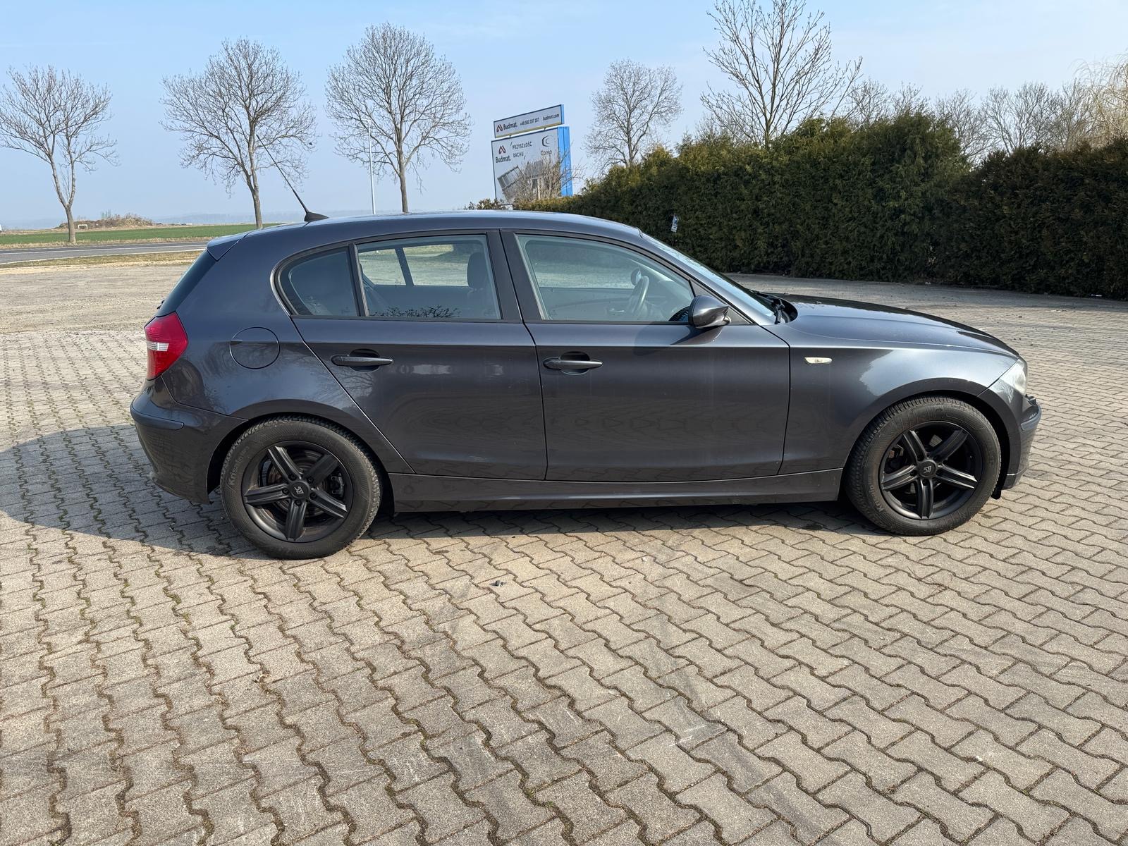 mauto BMW  1 e87 118D 143KM