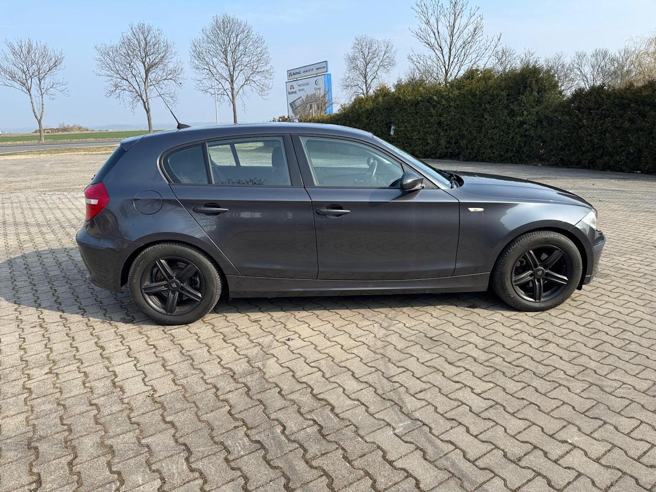 mauto BMW 1 e87 118D 143KM