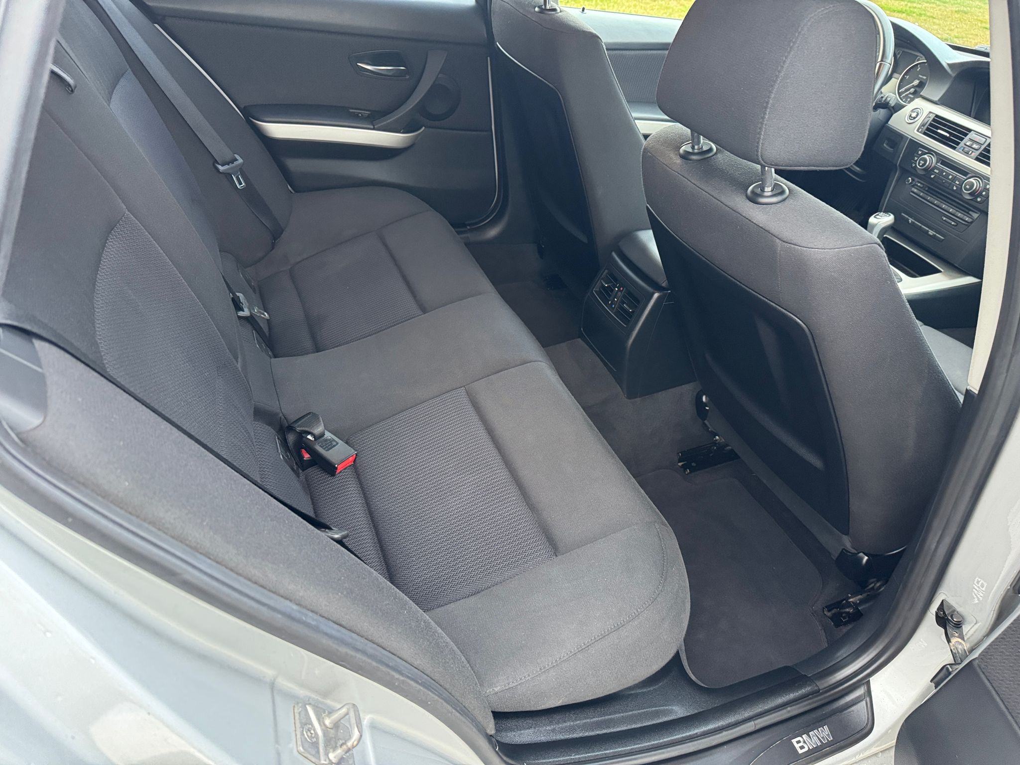 mauto BMW 318D Touring Edition Exclusive 143KM