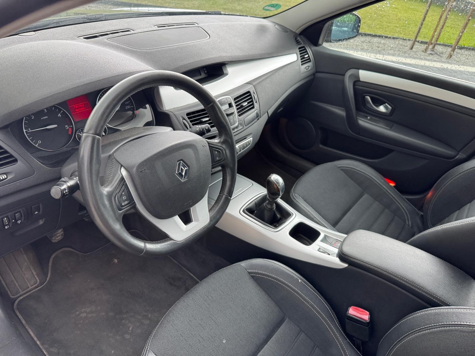 mauto RENAULT LAGUNA III 150KM