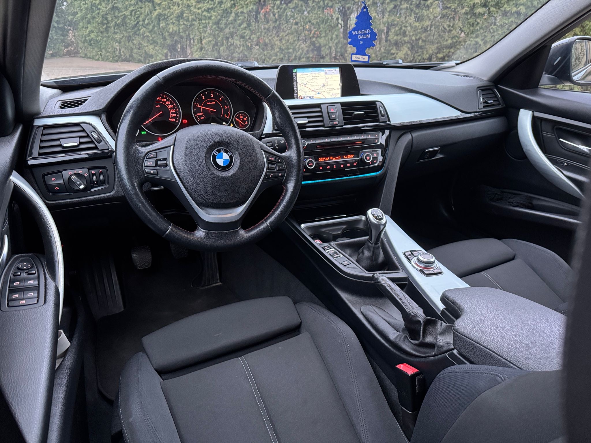 mauto BMW 318 Touring Sport-Line 143KM