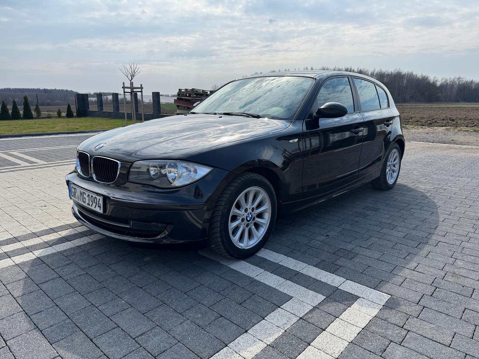 mauto BMW  118D 143KM