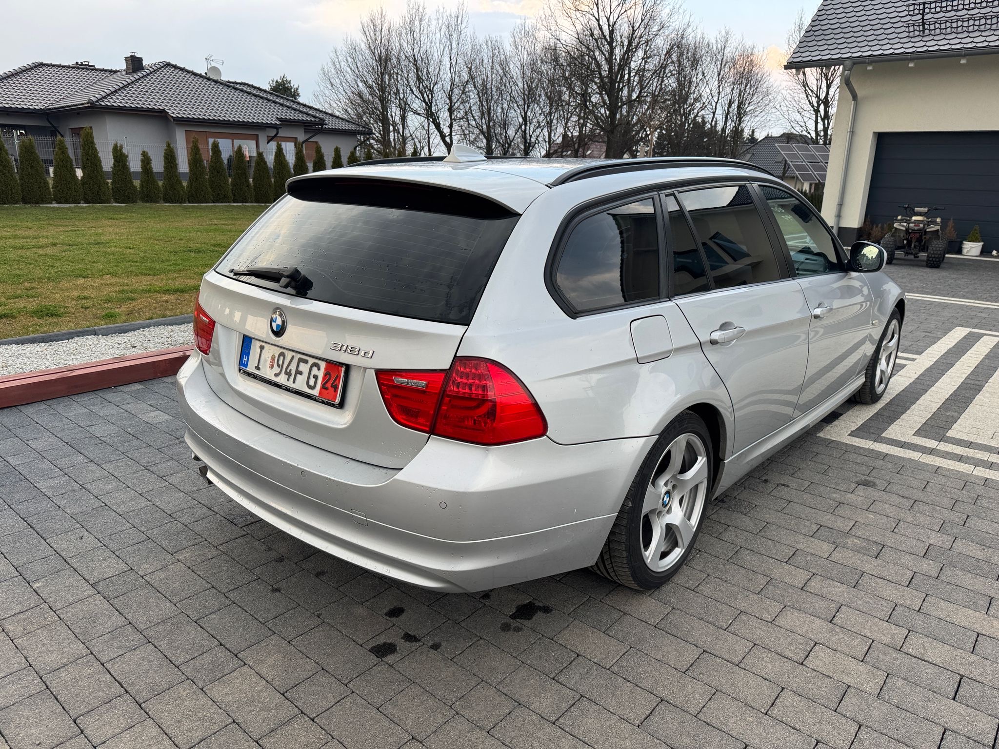 mauto BMW 318D Touring Edition Exclusive 143KM