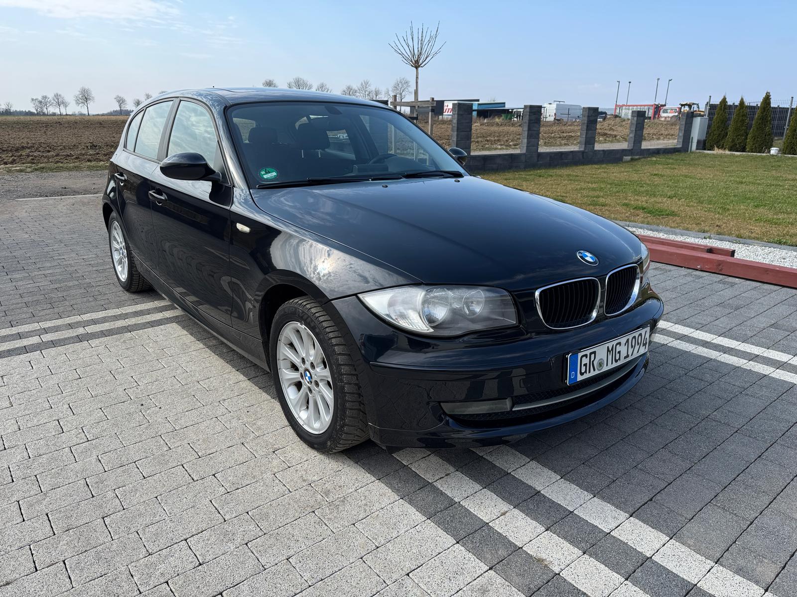 mauto BMW  118D 143KM