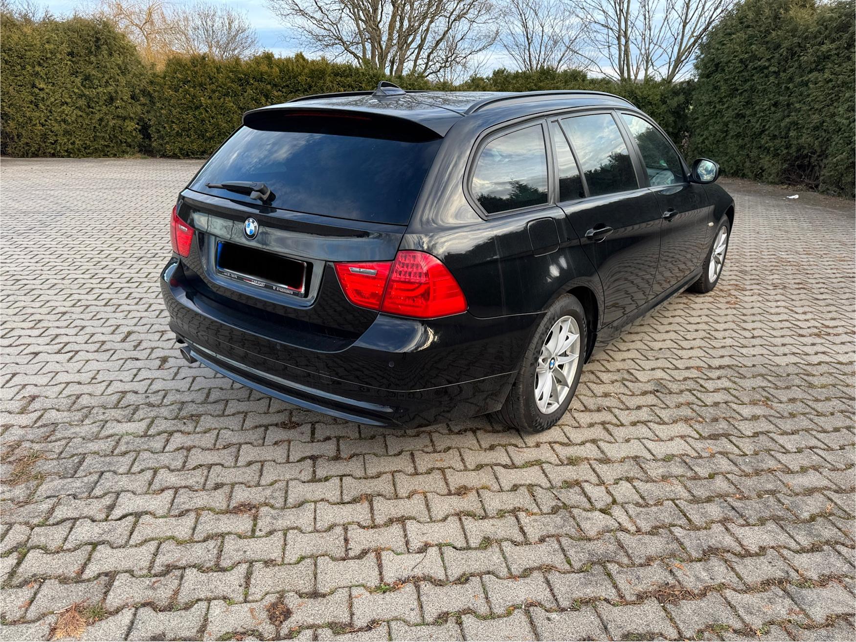 mauto BMW E91 320D TOURING AUTOMAT 184KM