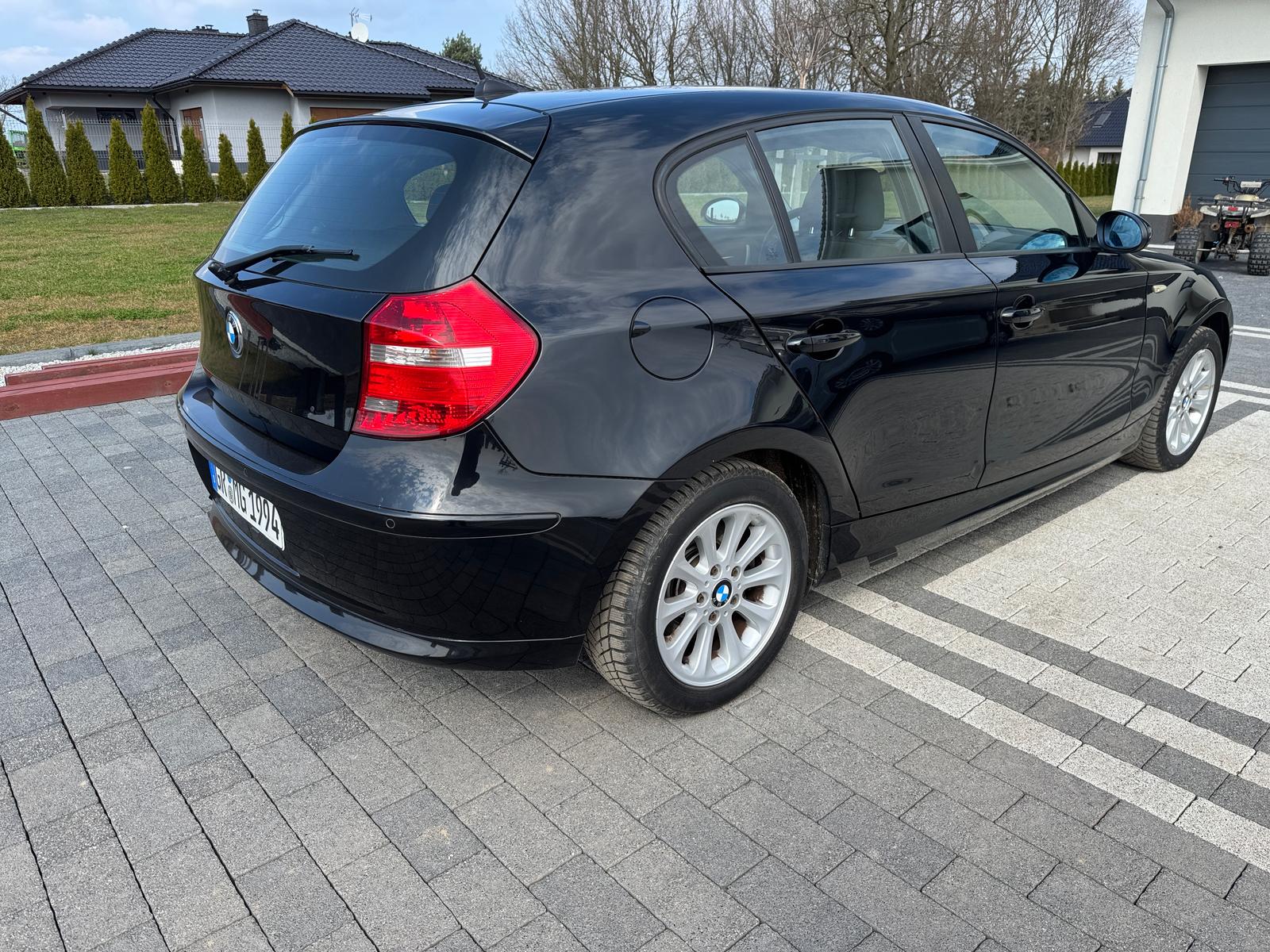 mauto BMW  118D 143KM