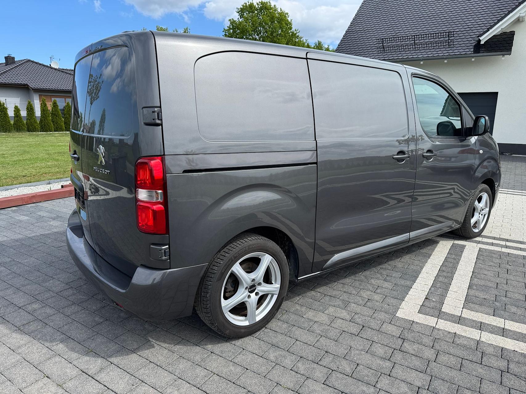 mauto PEUGEOT Expert 150KM