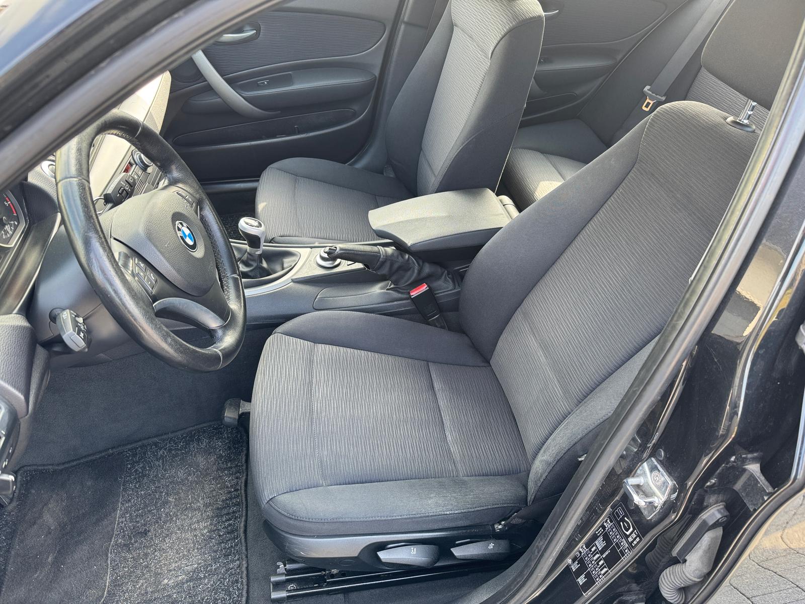 mauto BMW  118D 143KM