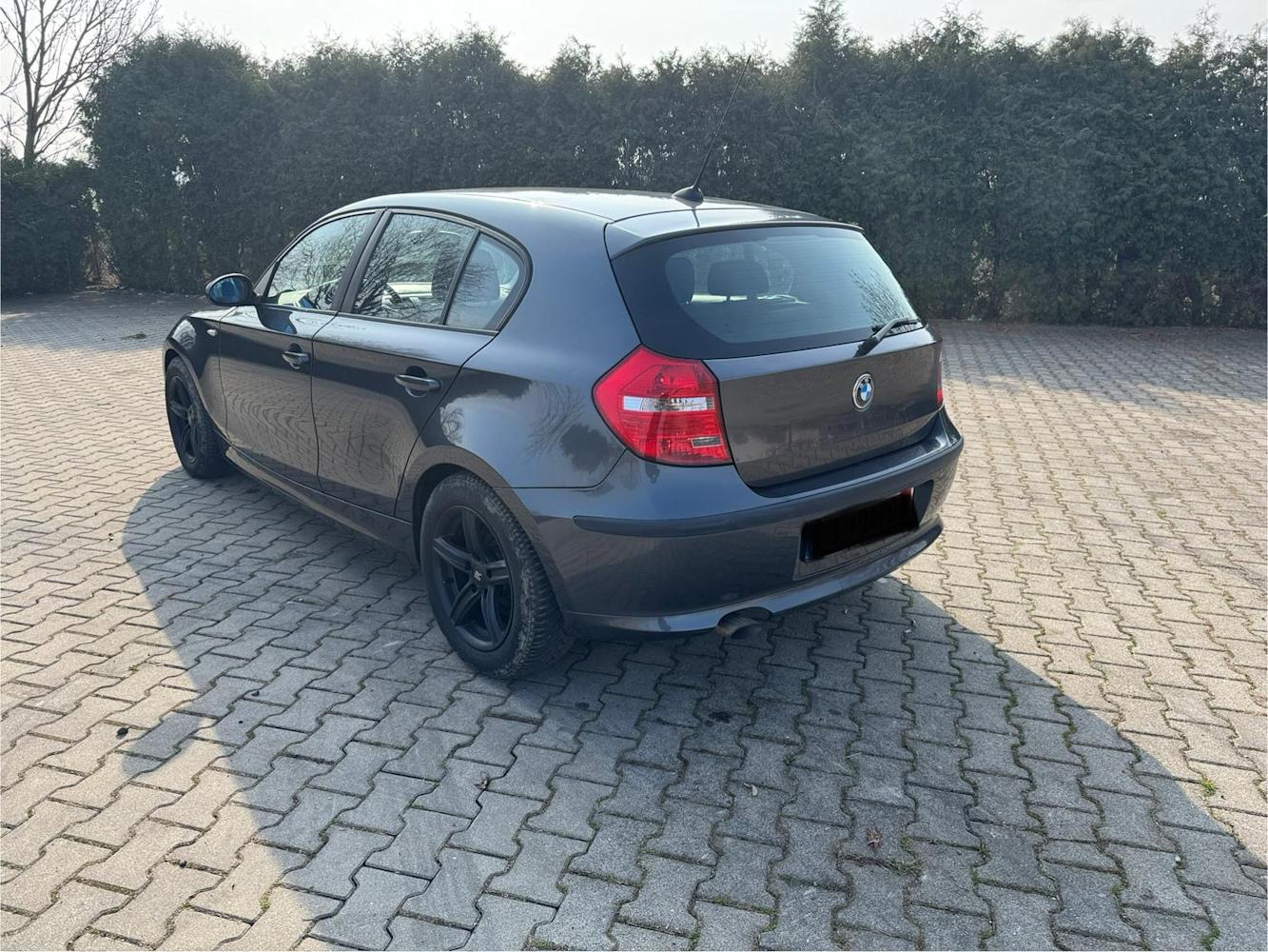 mauto BMW 1 e87 118D 143KM