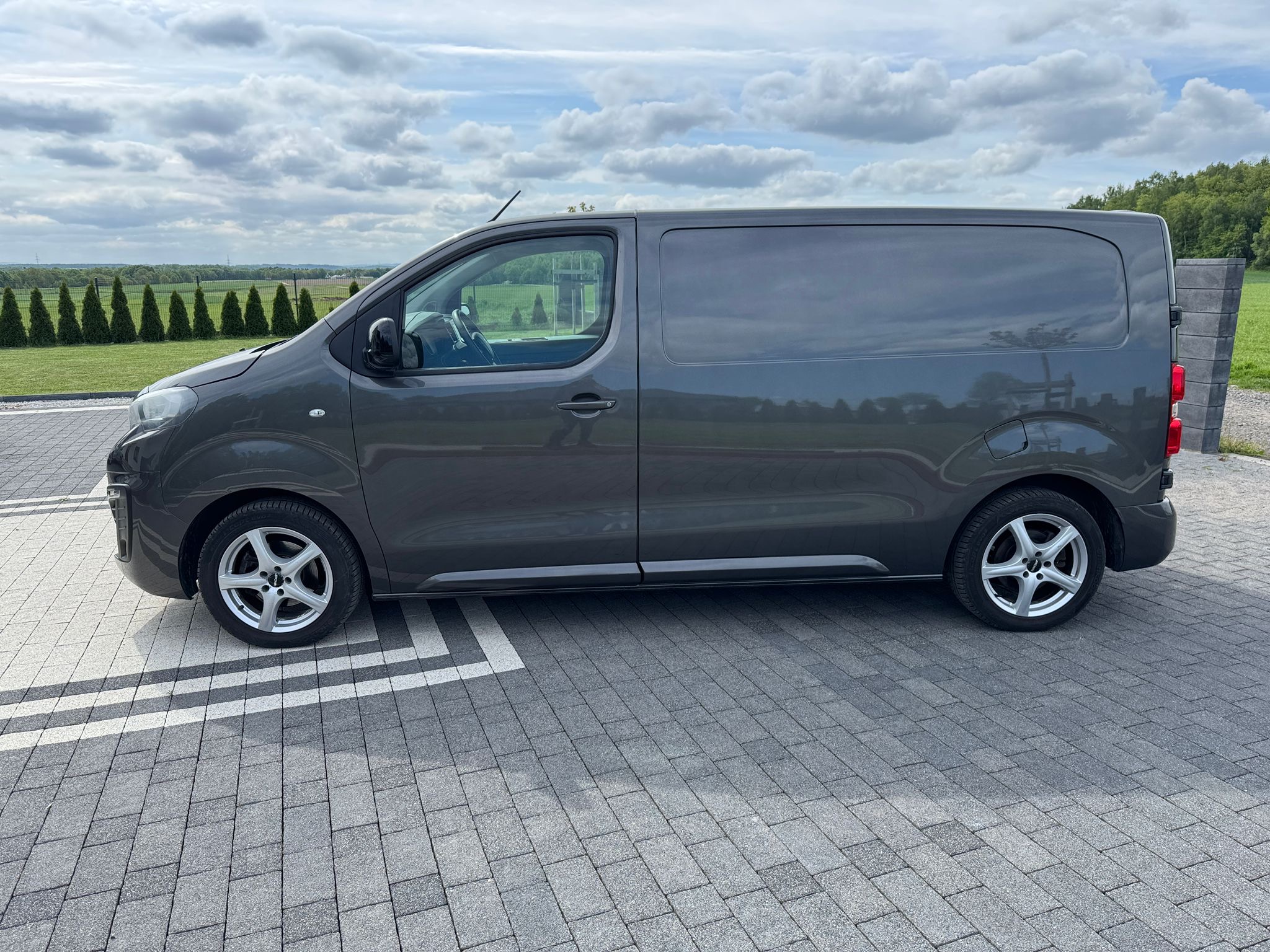 mauto PEUGEOT Expert 150KM