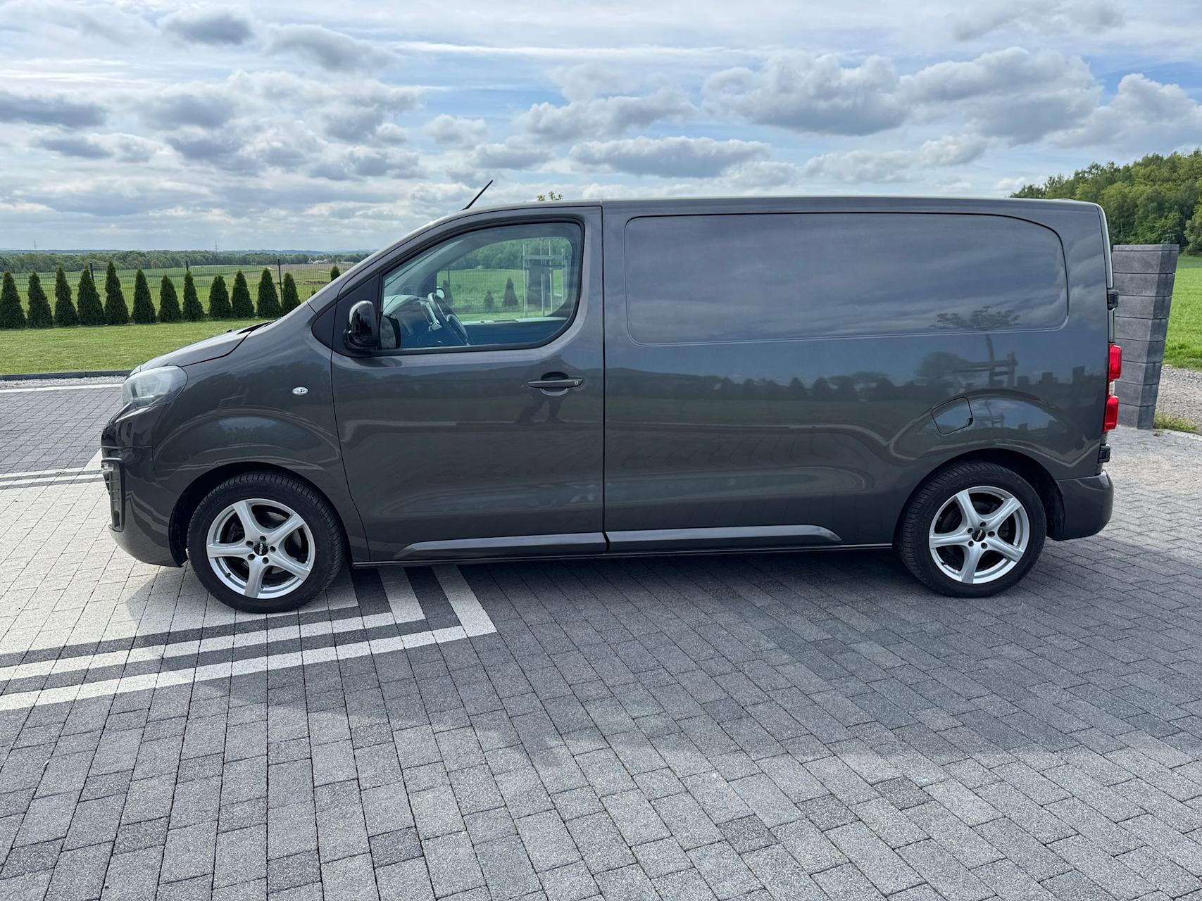 mauto PEUGEOT Expert 150KM