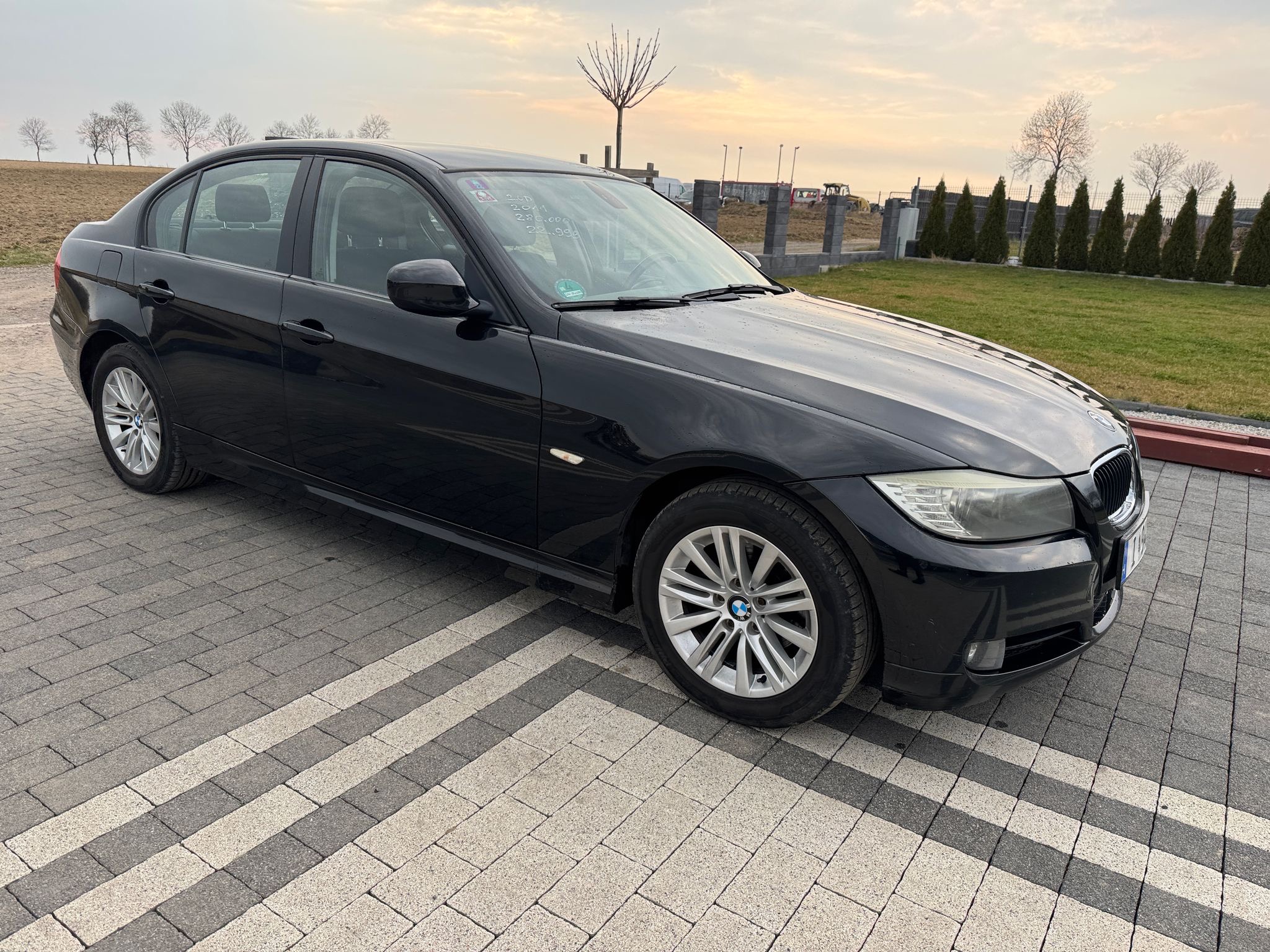 mauto BMW 318D sedan 280TKM 143KM