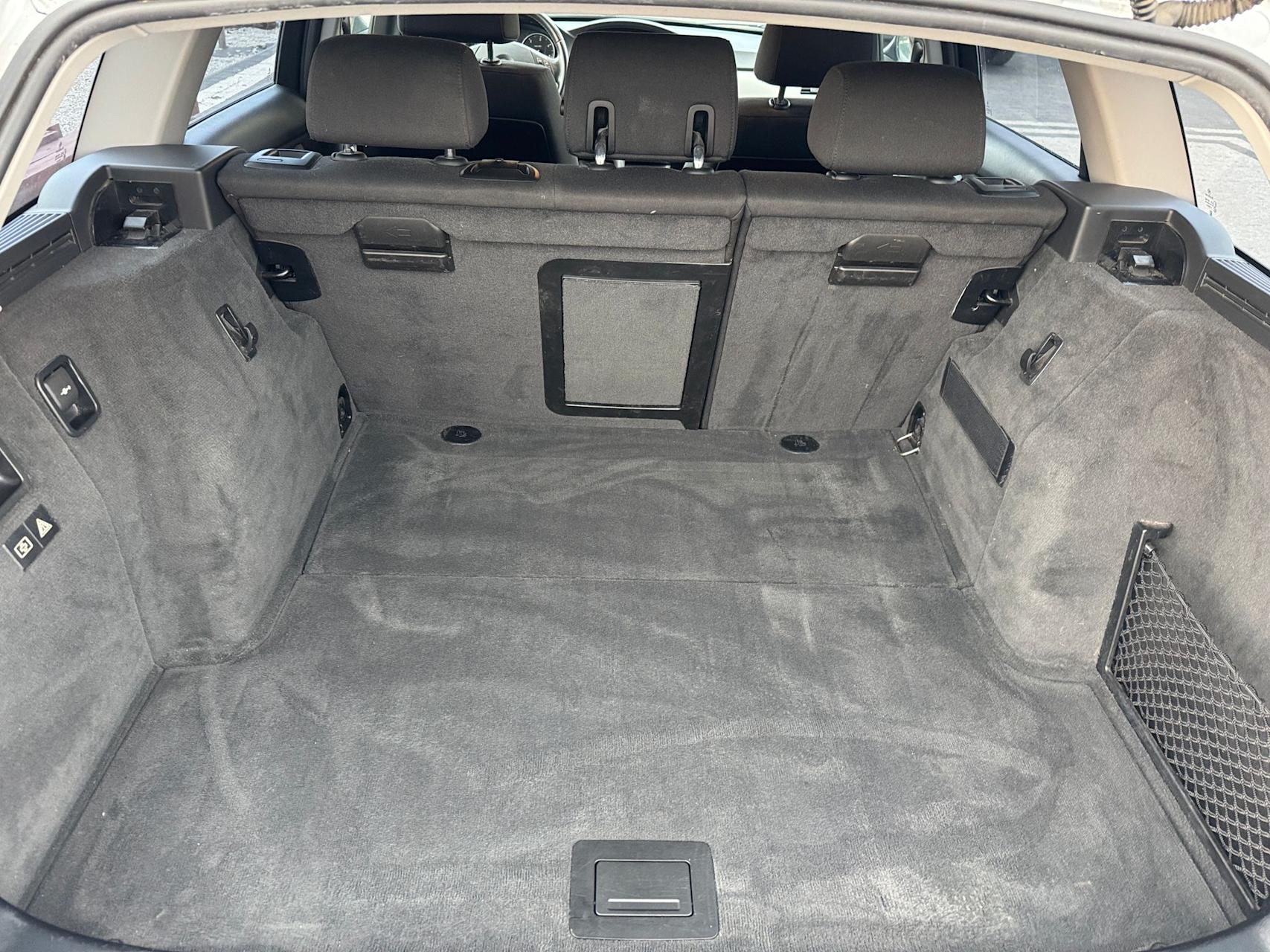 mauto BMW 318D Touring Edition Exclusive 143KM