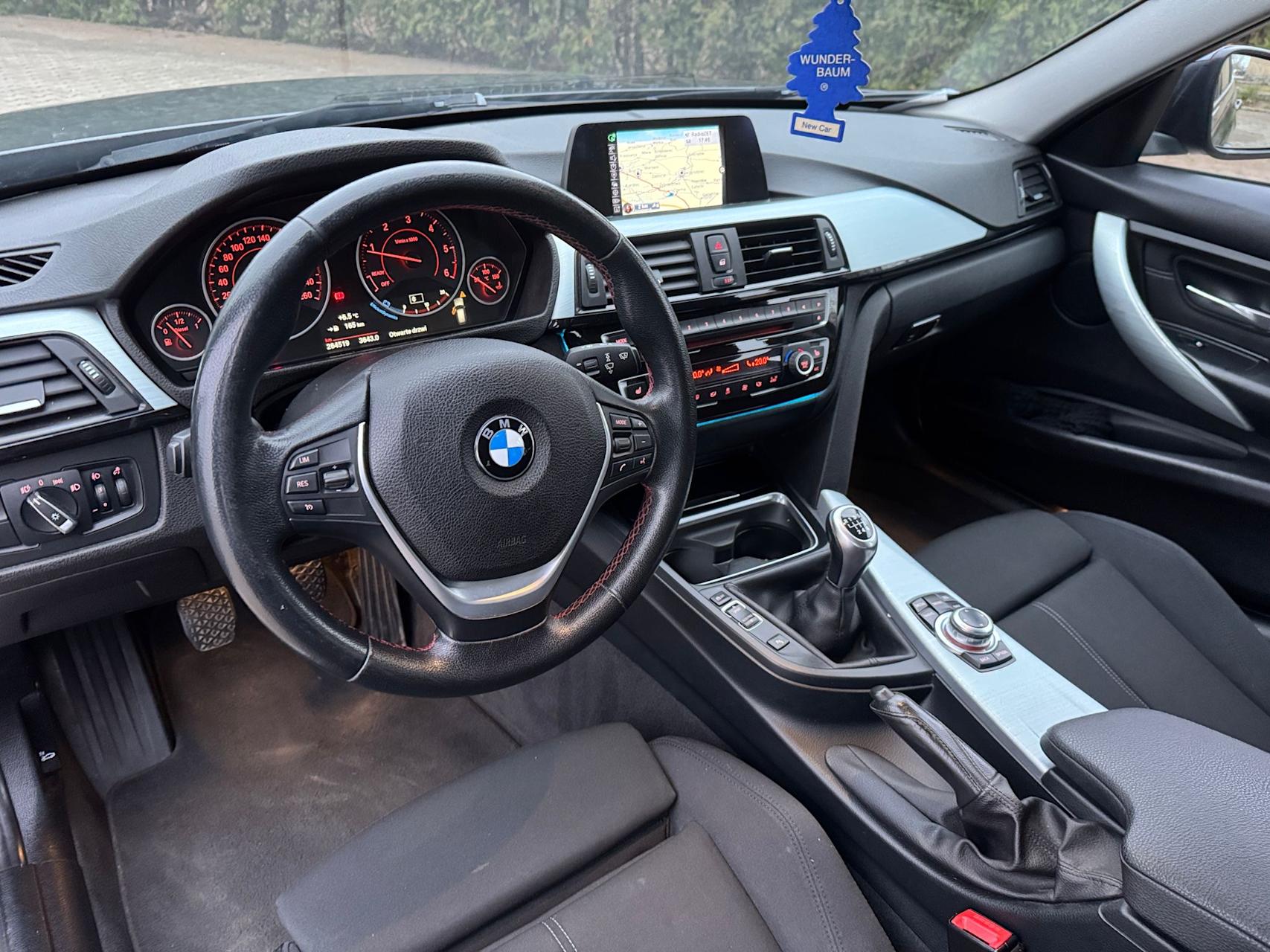 mauto BMW 318 Touring Sport-Line 143KM