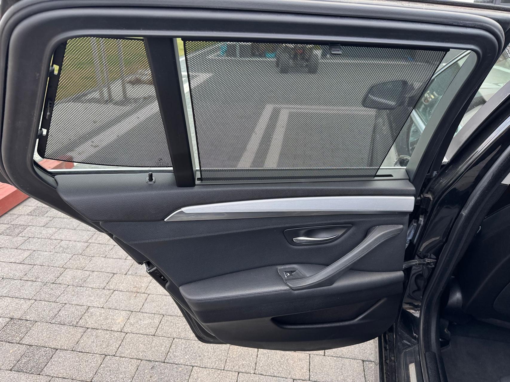 mauto BMW 520D F11 czarny manual 184KM