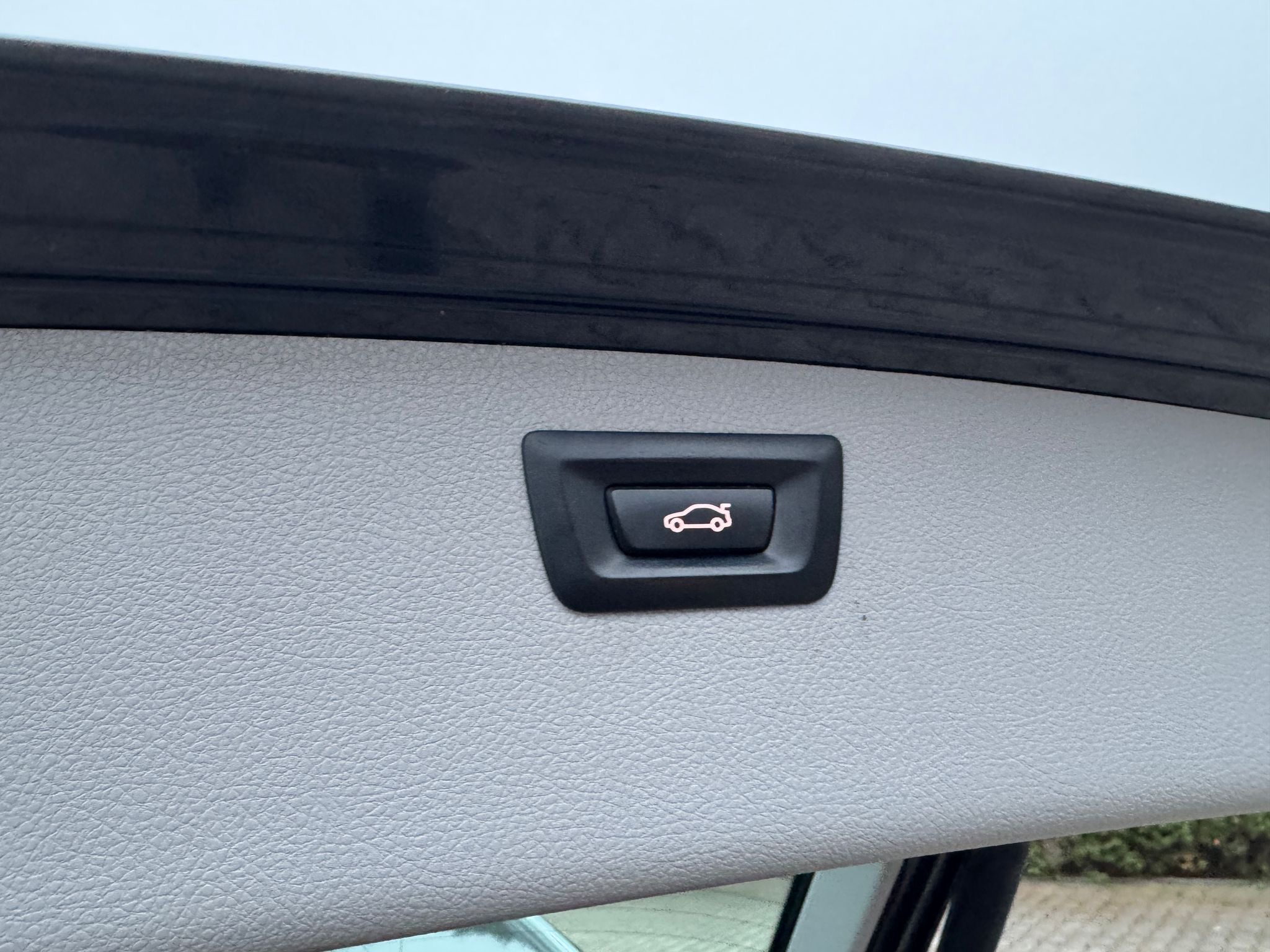 mauto BMW 318 Touring Sport-Line 143KM