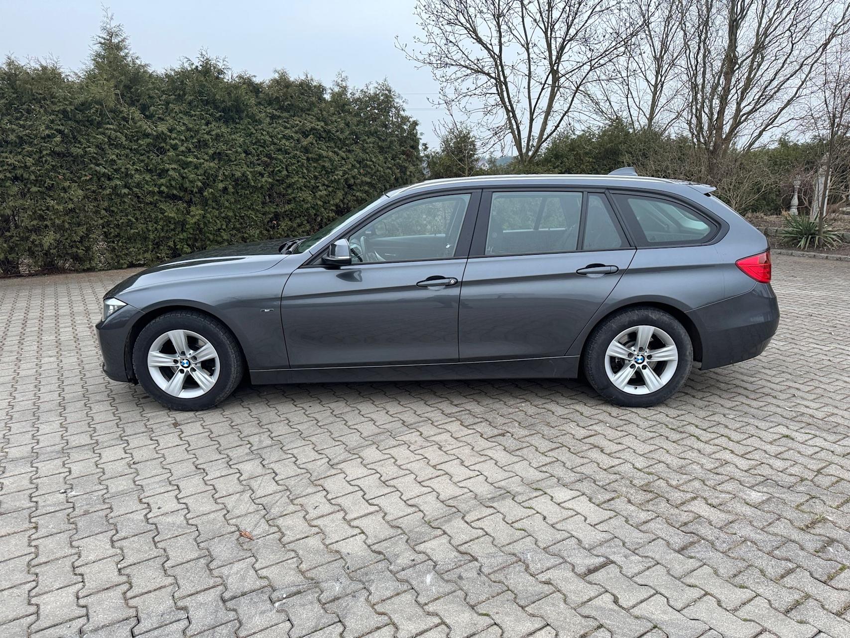 mauto BMW 318 Touring Sport-Line 143KM