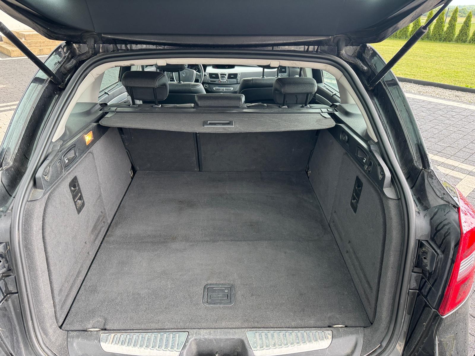 mauto RENAULT LAGUNA III 150KM