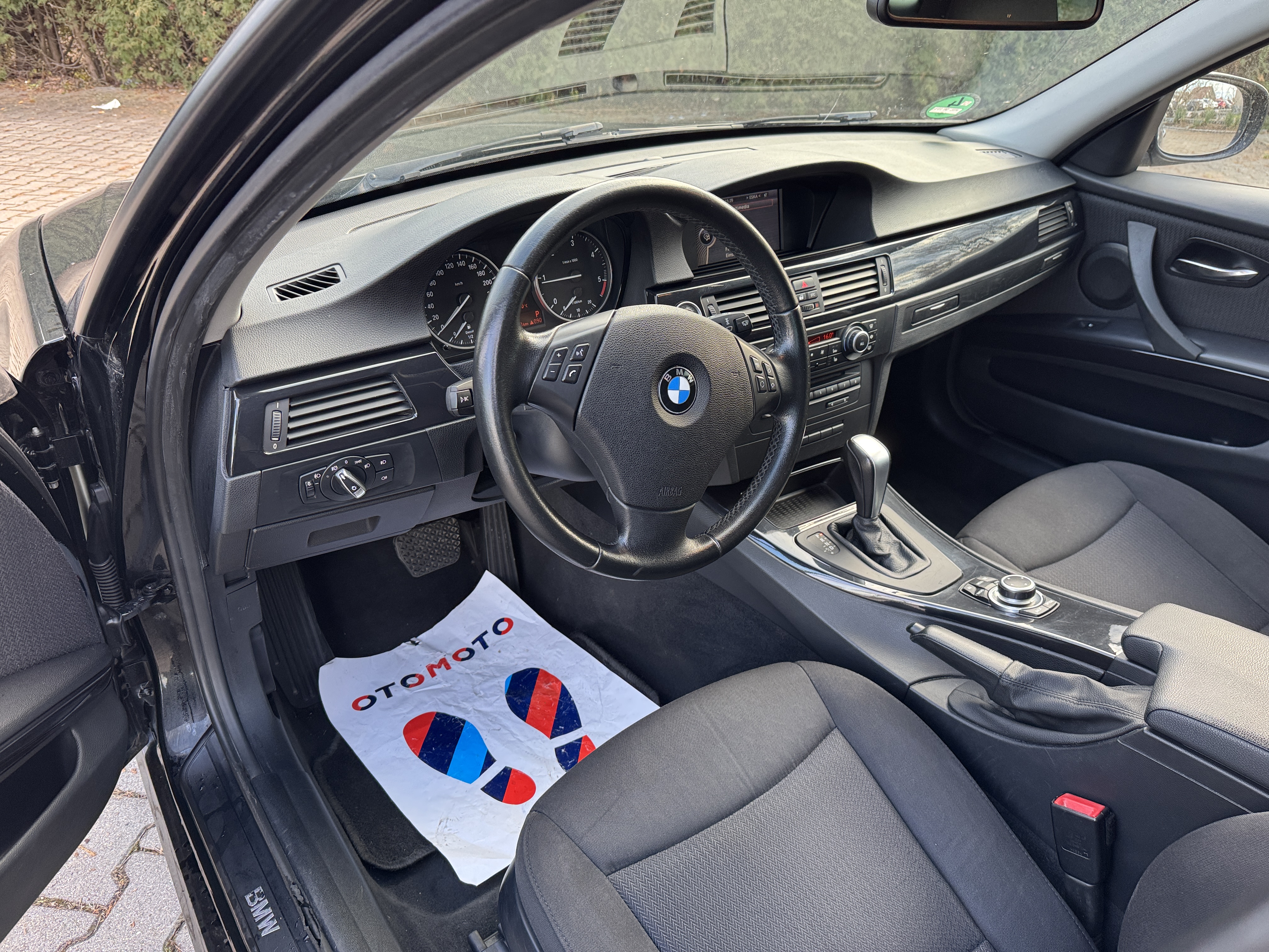 mauto BMW E91 320D TOURING AUTOMAT 184KM
