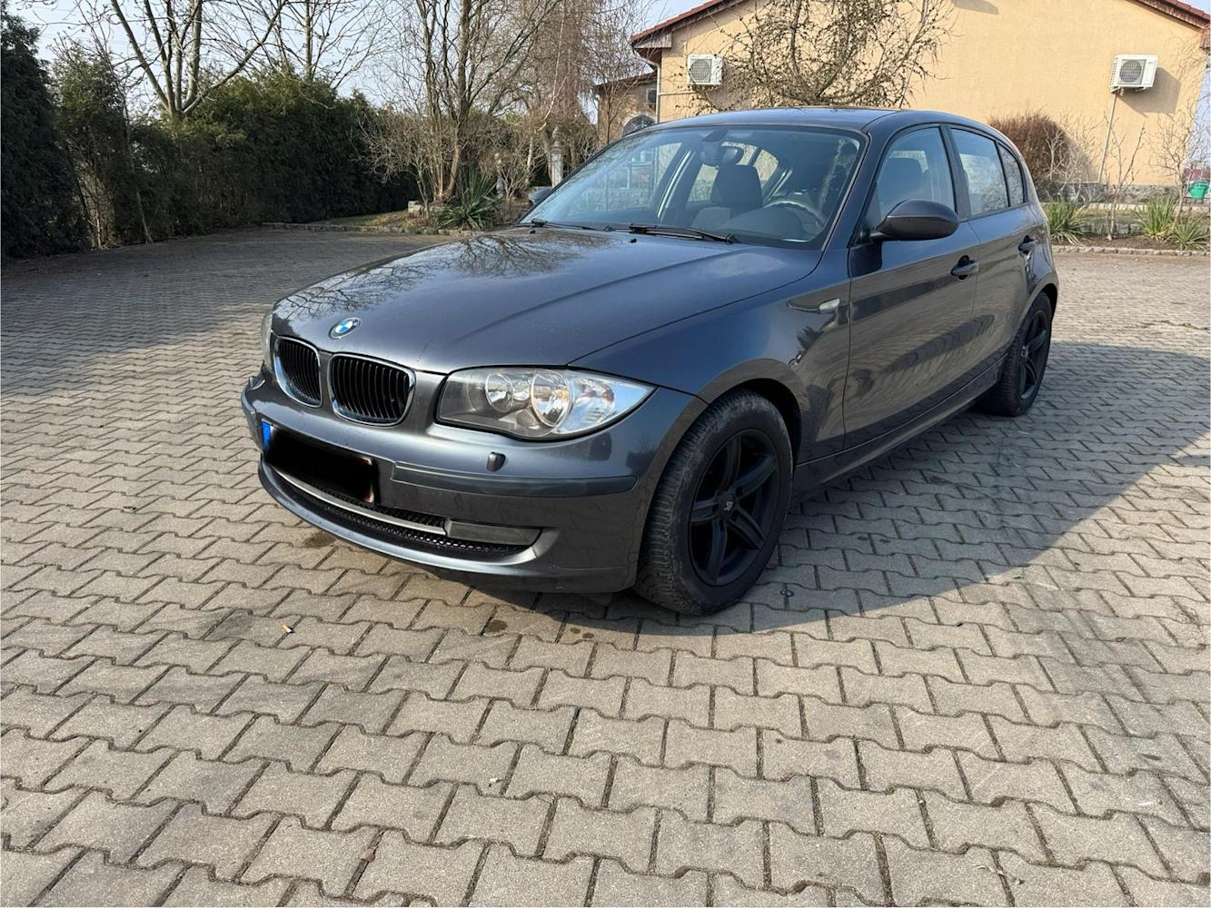 mauto BMW 1 e87 118D 143KM