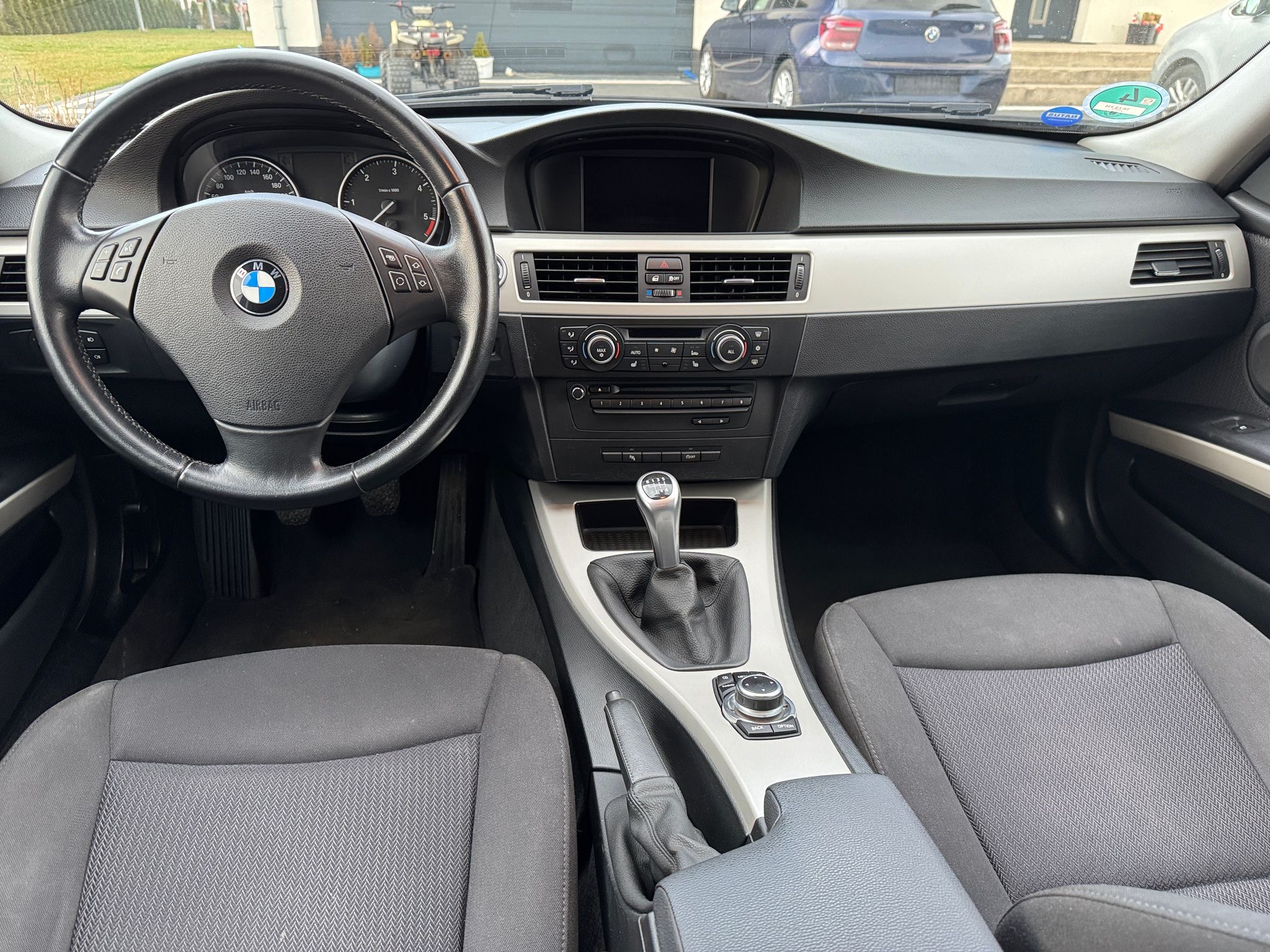 mauto BMW 318D Touring Edition Exclusive 143KM