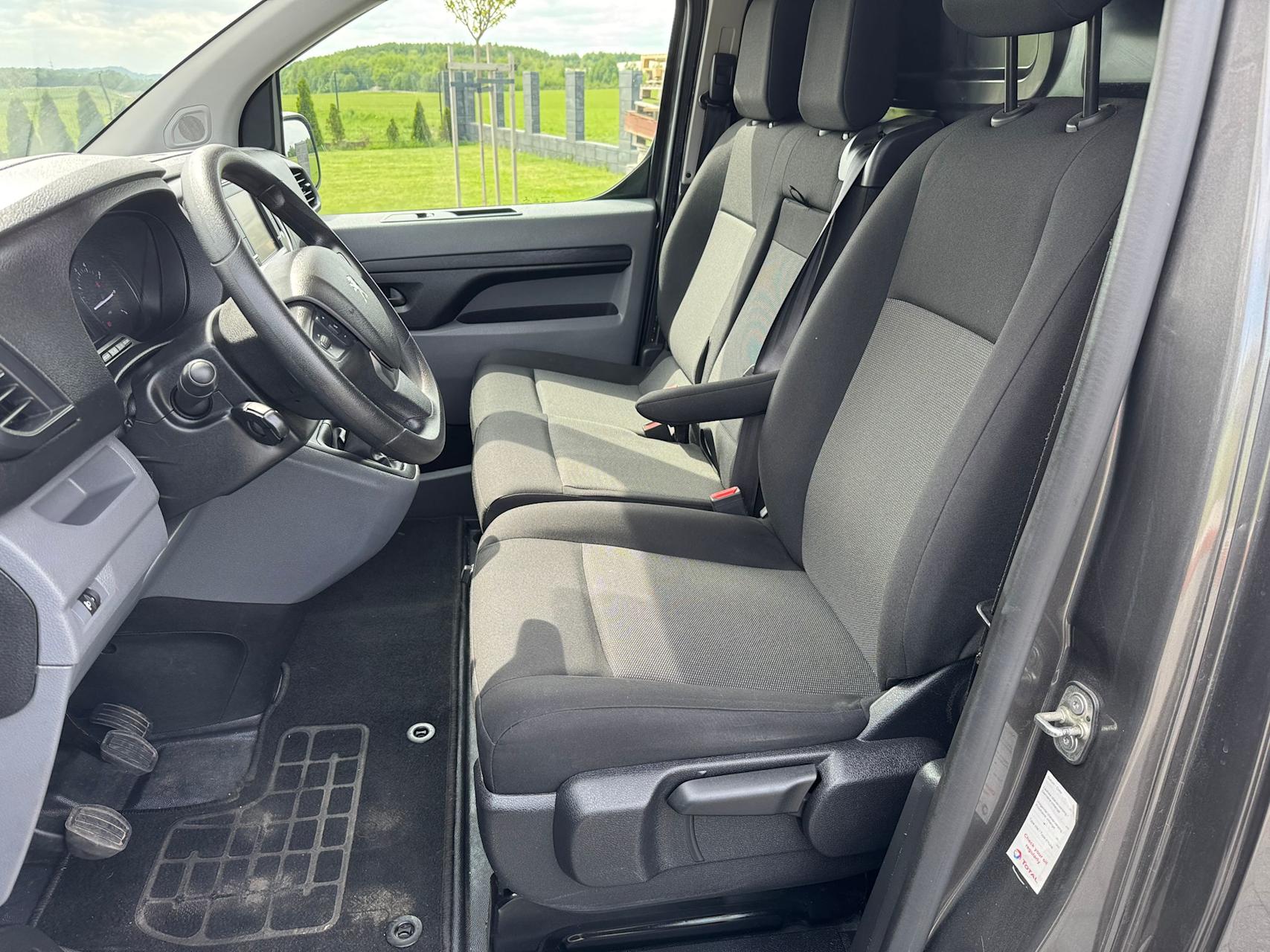 mauto PEUGEOT Expert 150KM