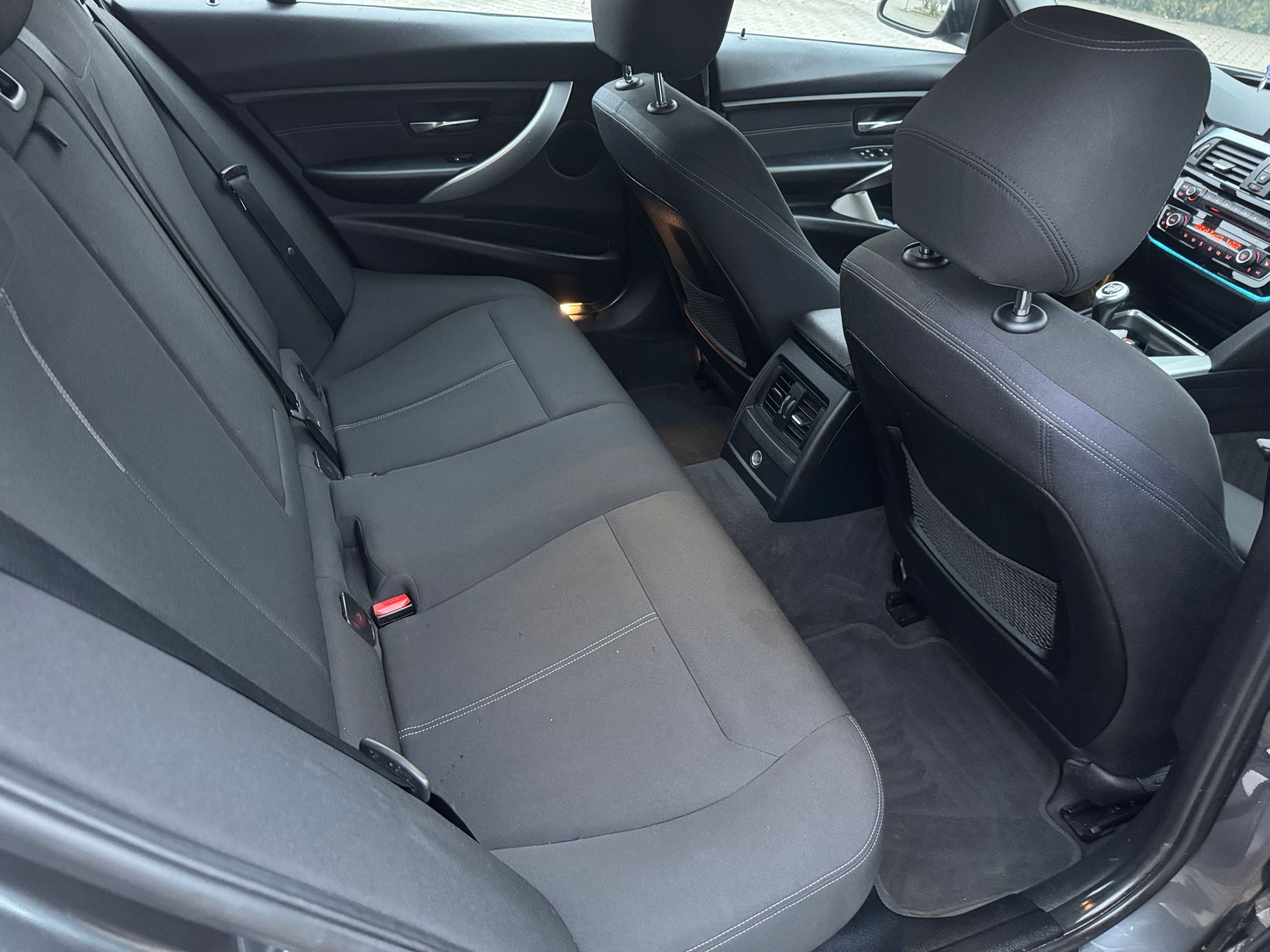 mauto BMW 318 Touring Sport-Line 143KM